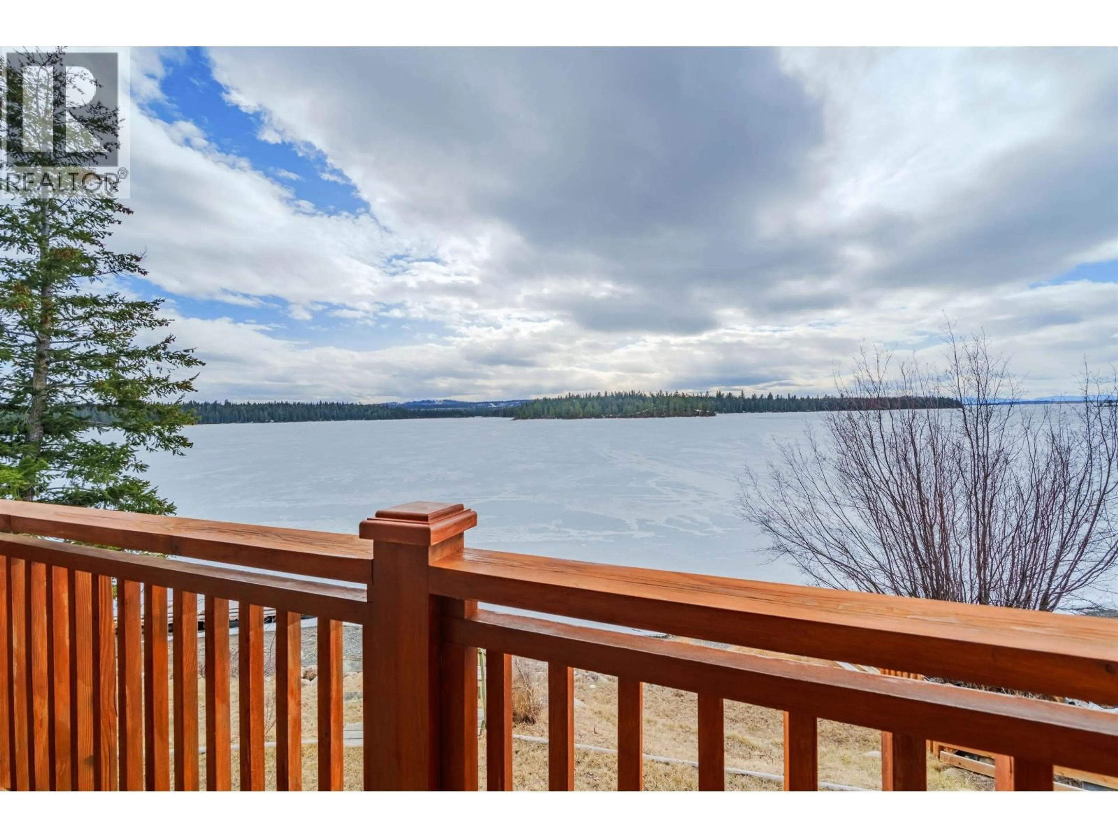 Patio, water/lake/river/ocean view for 6410 FOX CRESCENT, Lone Butte British Columbia V0K2K1