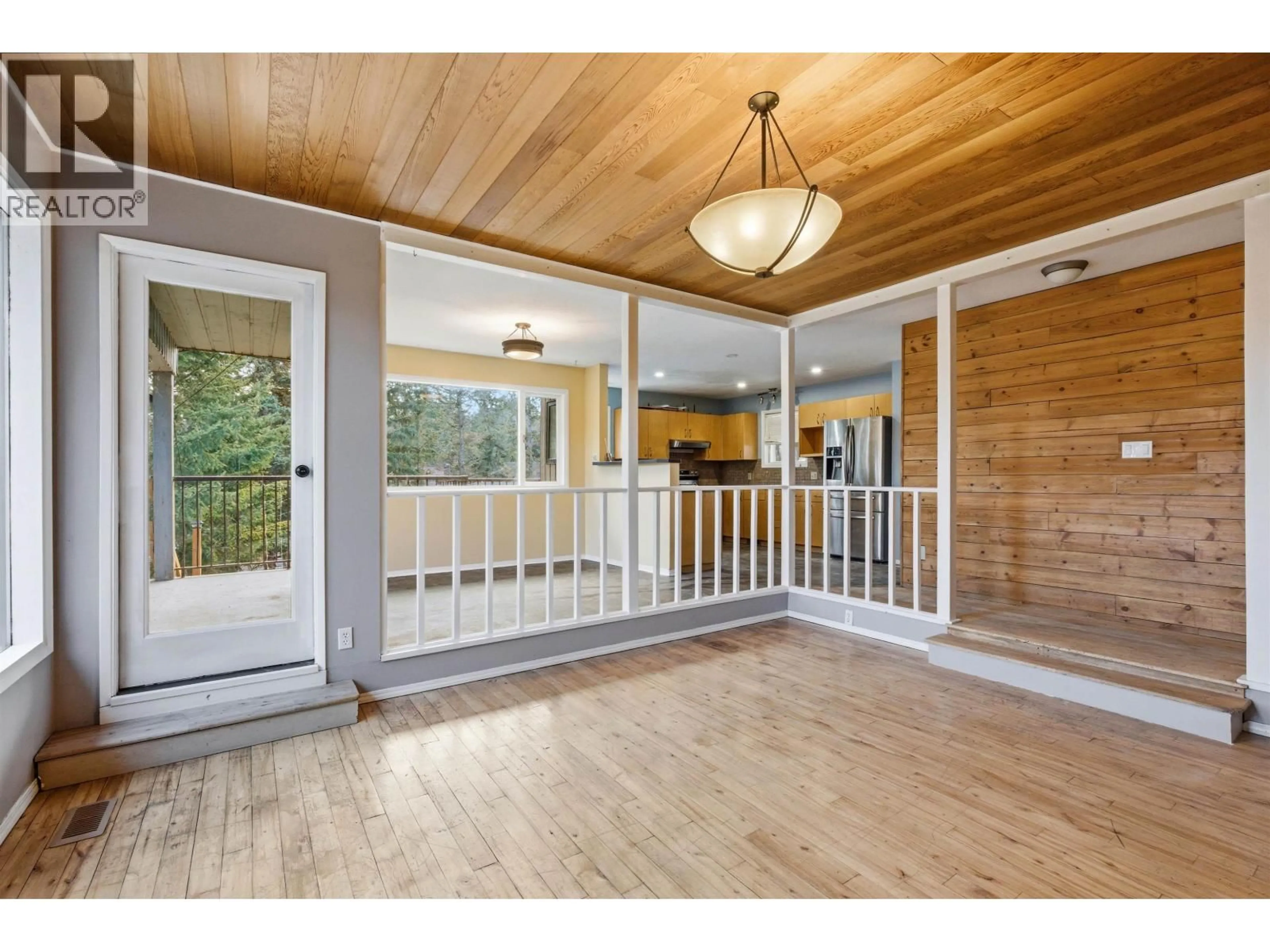 Indoor entryway for 536 ROBERTS DRIVE, Williams Lake British Columbia V2G5K1