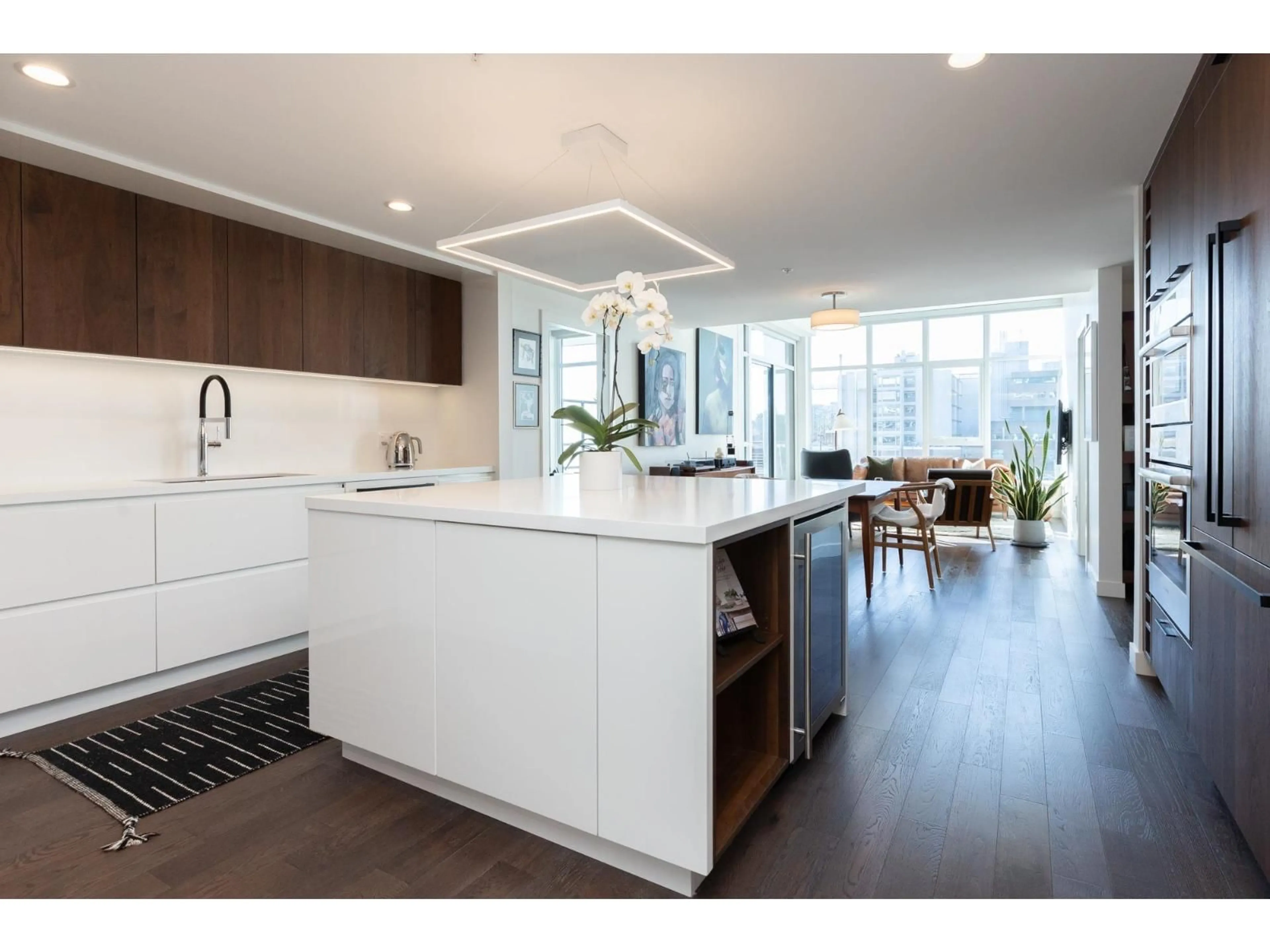 Open concept kitchen, unknown for 416 - 1526 FINLAY STREET, White Rock British Columbia V4B4L9