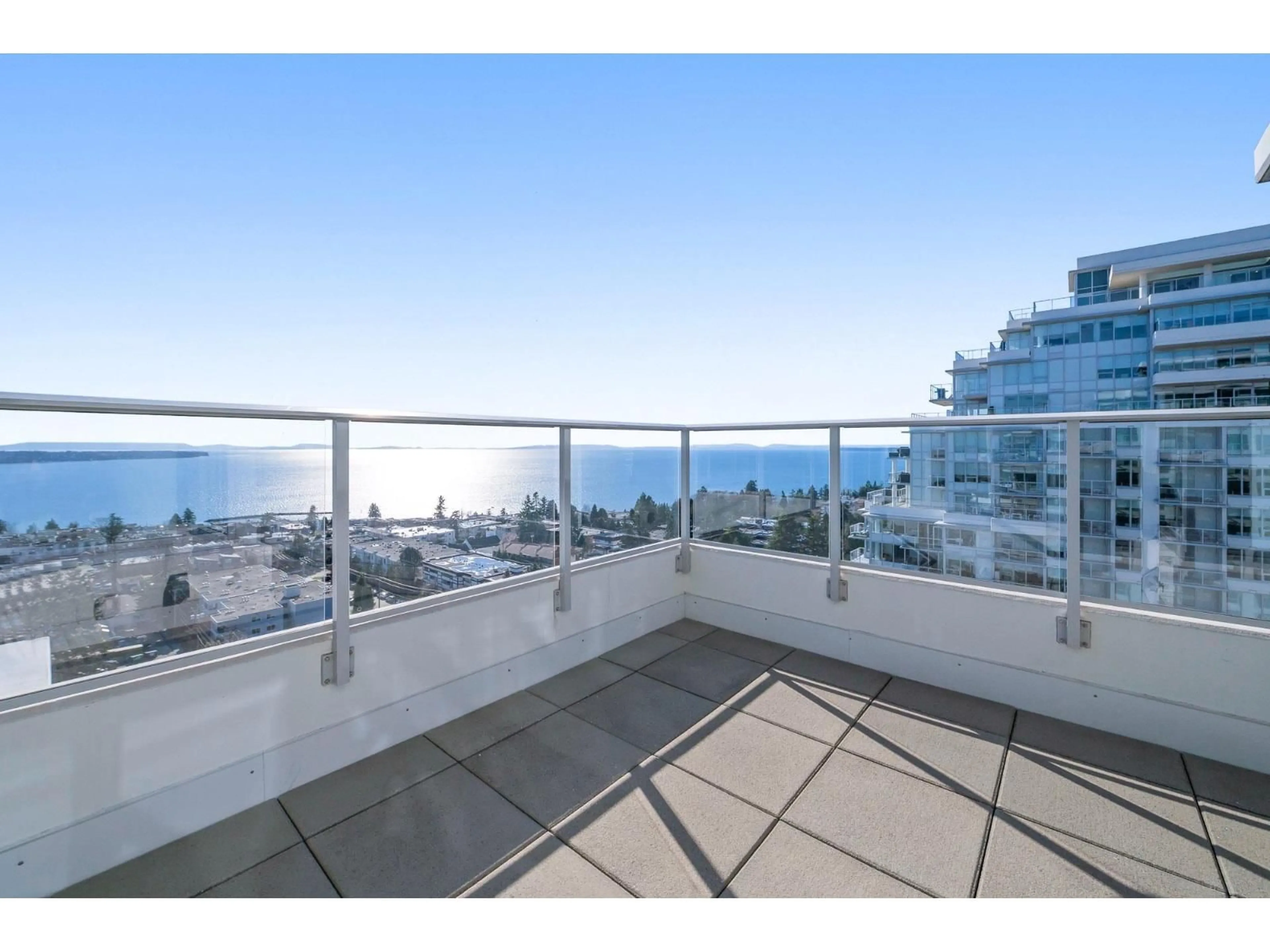 Patio, water/lake/river/ocean view for 1304 - 1441 JOHNSTON STREET, White Rock British Columbia V4B3Z4