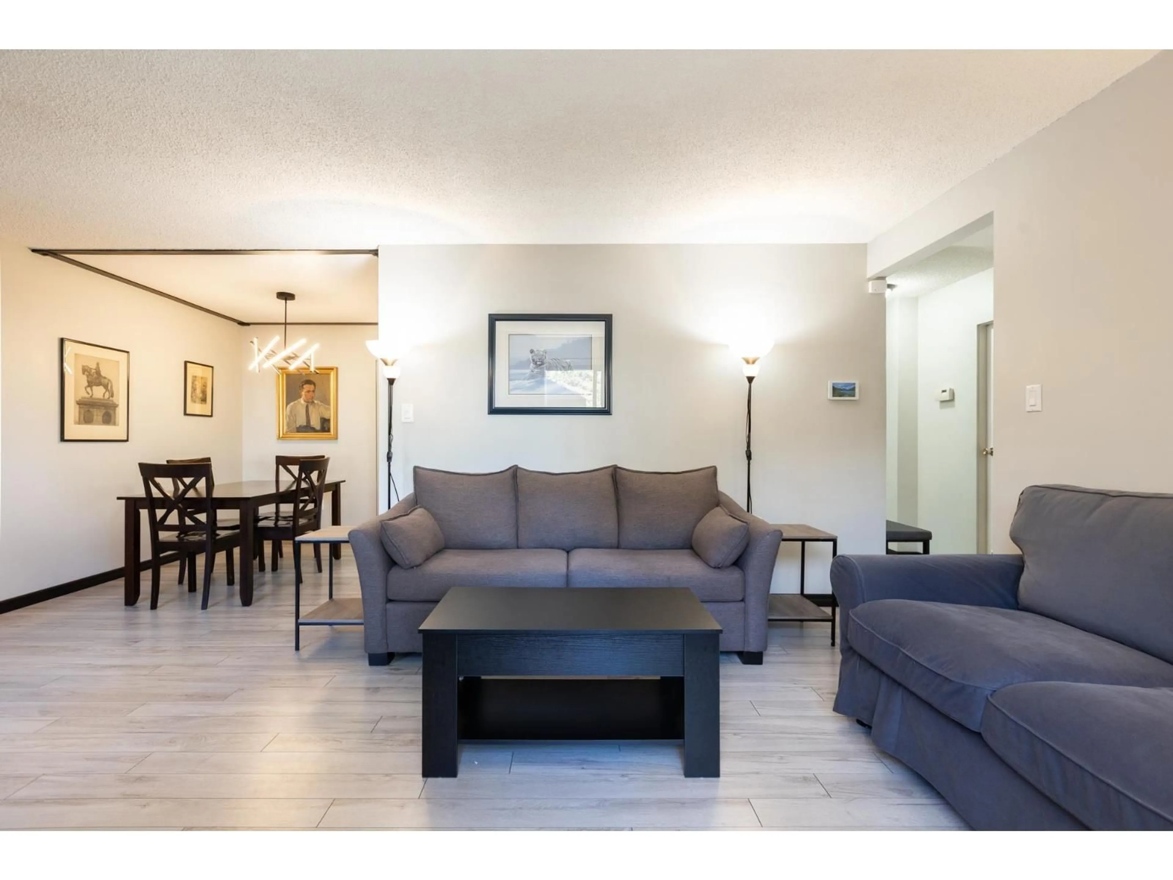 Living room with furniture, unknown for 4 - 14171 104 AVENUE, Surrey British Columbia V3T1X6