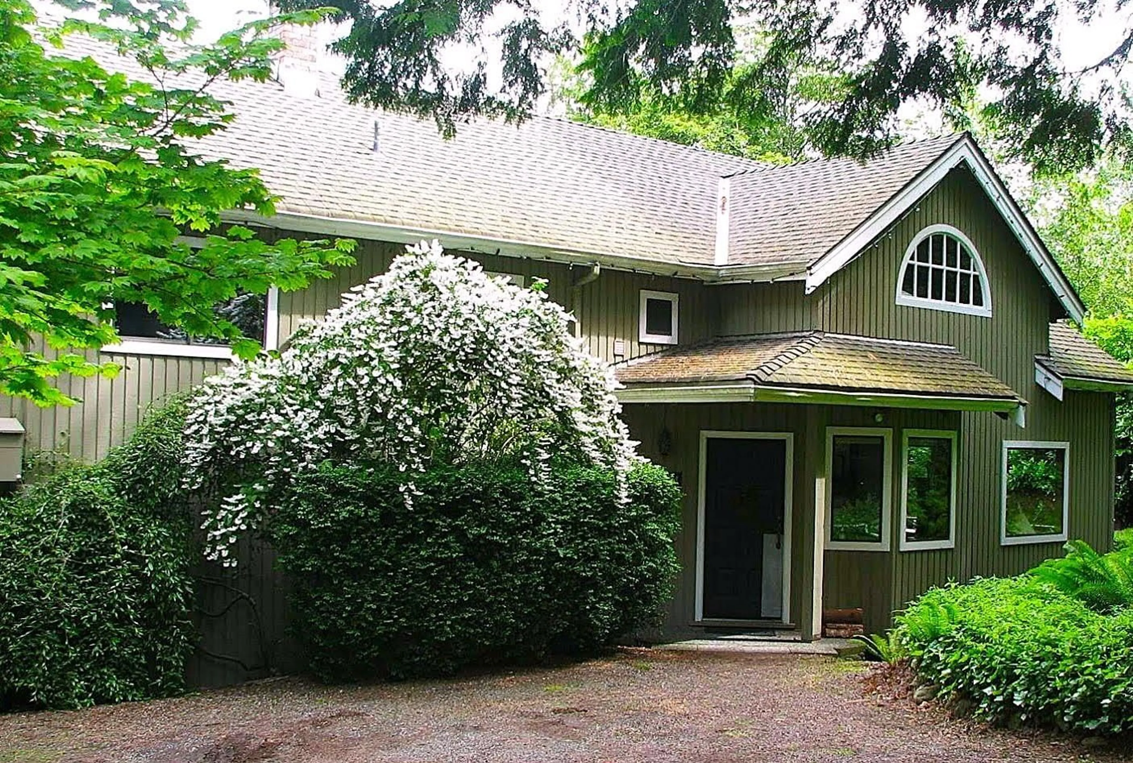 Unknown for 12581 CRESCENT ROAD, Surrey British Columbia V4A2V4