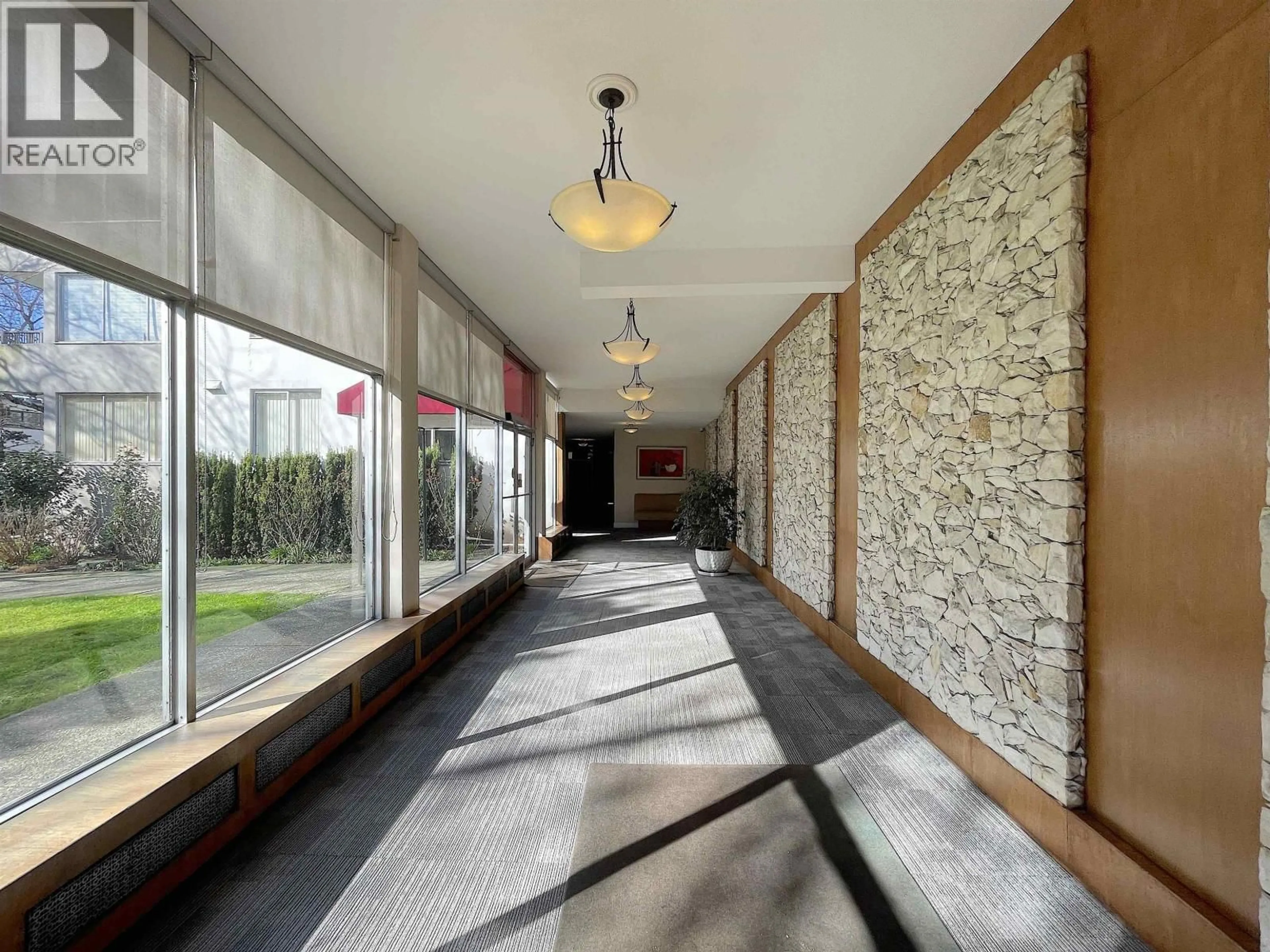 Indoor foyer for 2007 - 1251 CARDERO STREET, Vancouver British Columbia V6G2H9