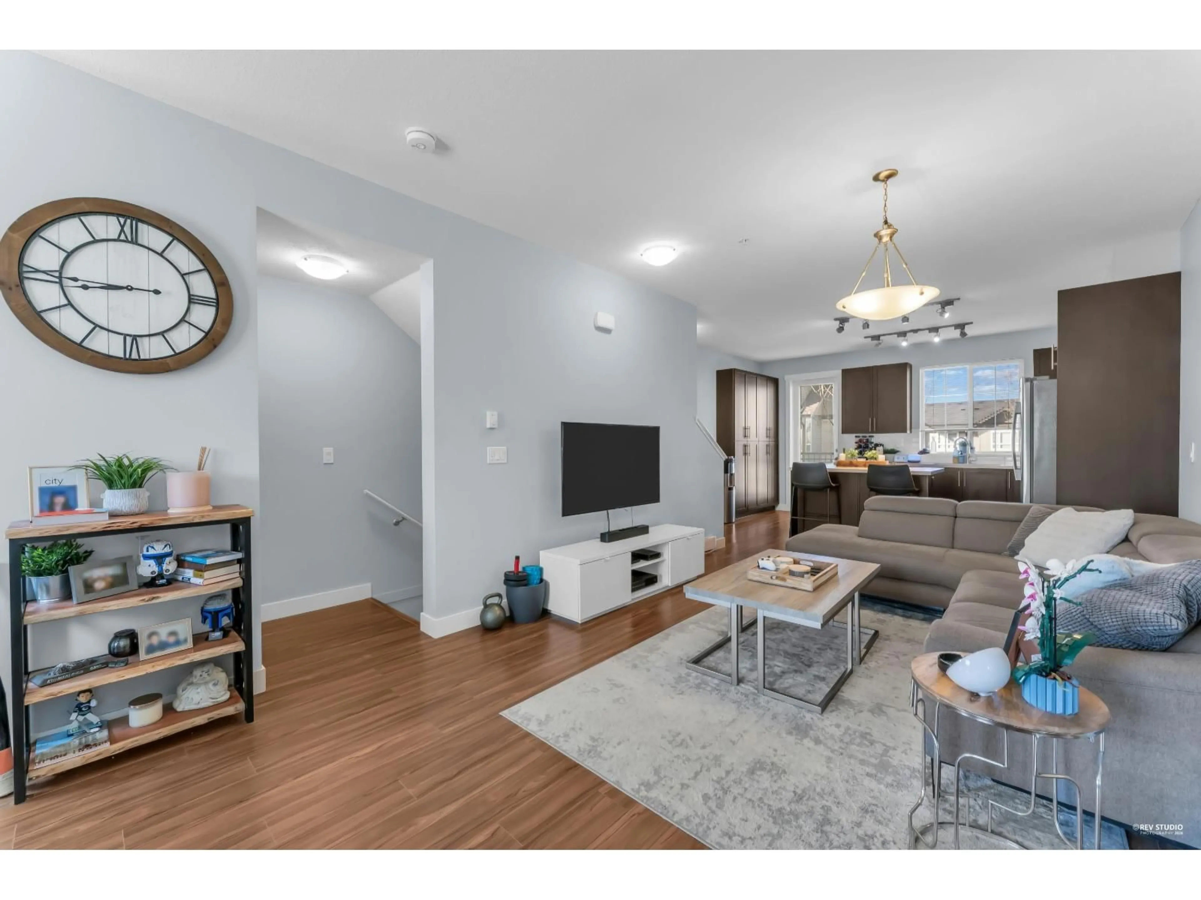 Living room with furniture, wood/laminate floor for 14 - 4967 220 STREET, Langley British Columbia V3A0G3