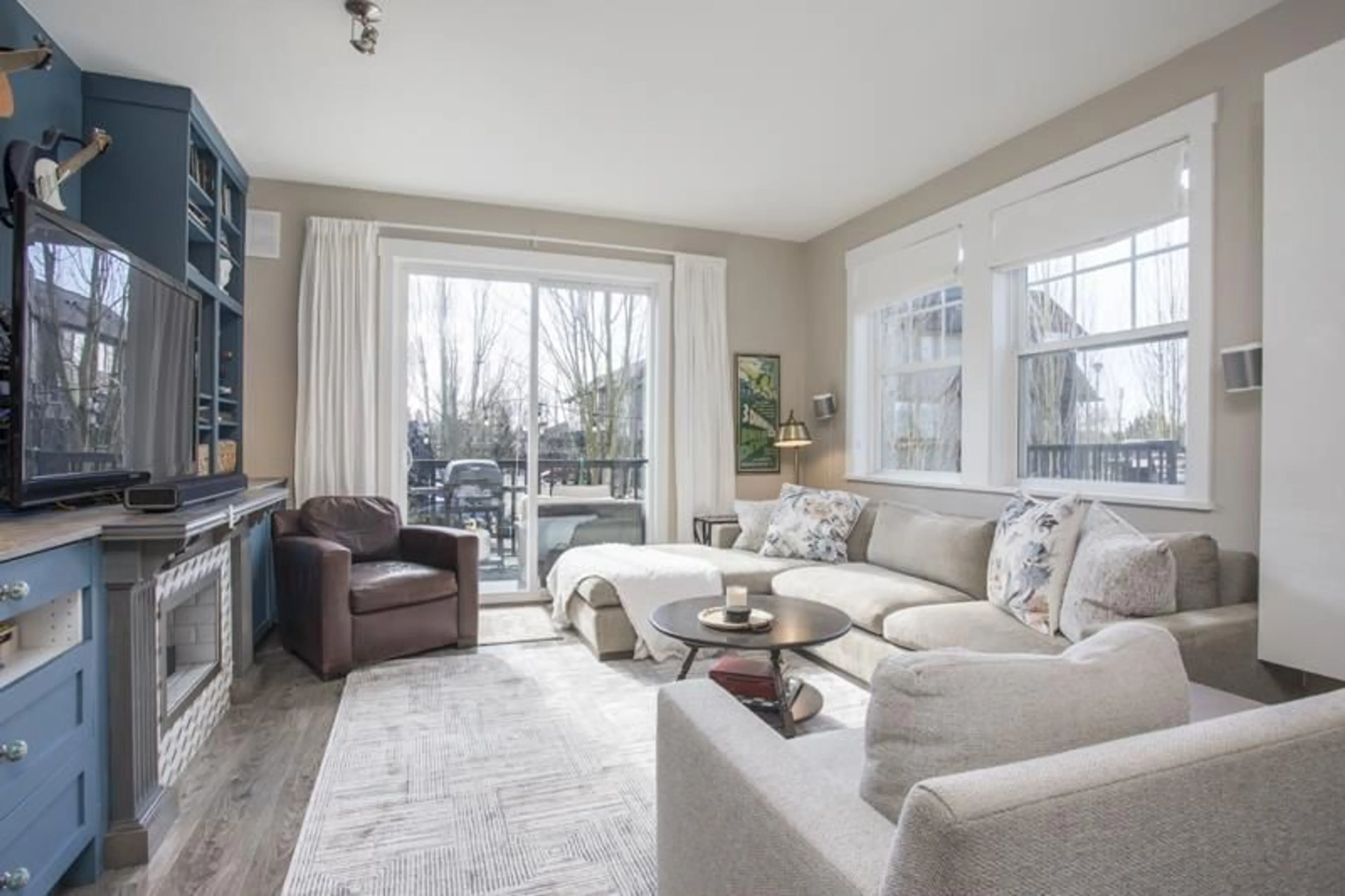 Living room with furniture, unknown for 65 - 6450 187 STREET, Surrey British Columbia V3S2X4