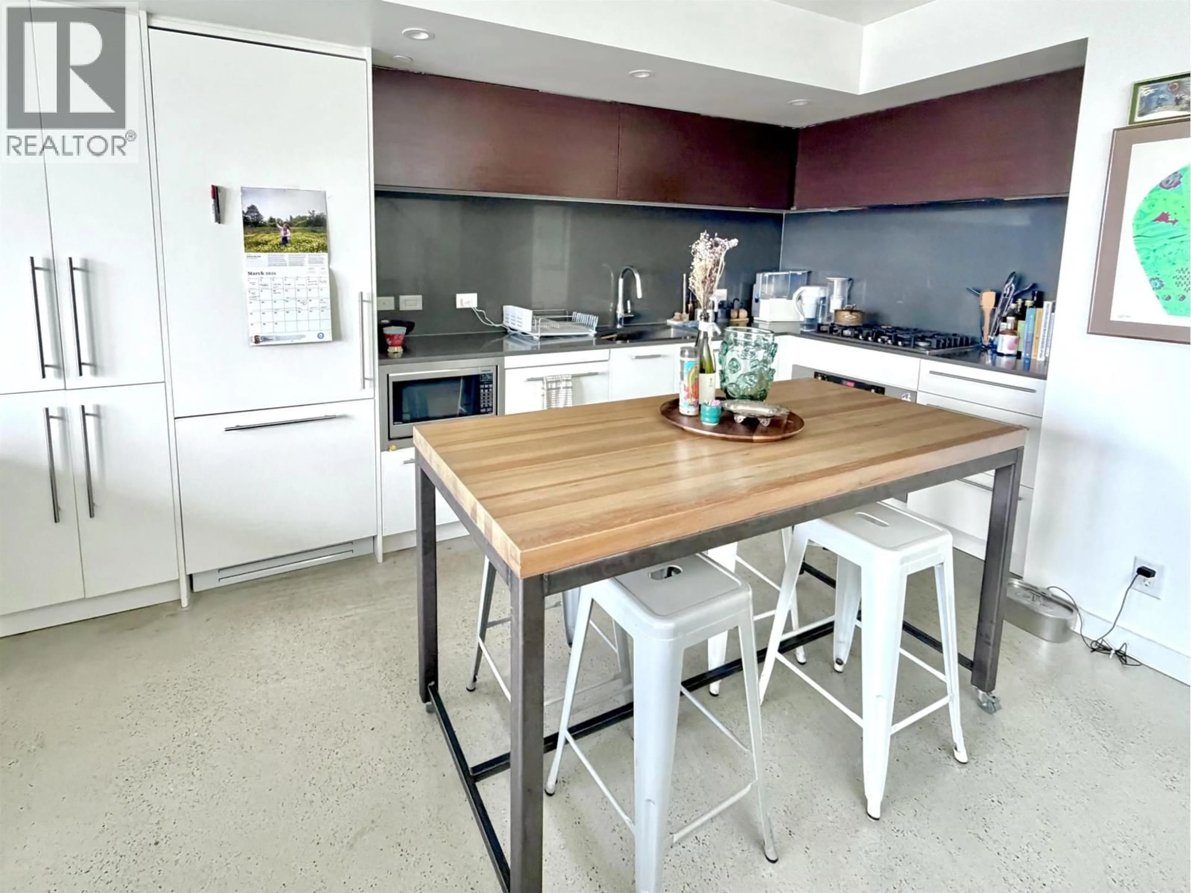 Contemporary kitchen, unknown for 1005 - 150 CORDOVA STREET, Vancouver British Columbia V6A0E7