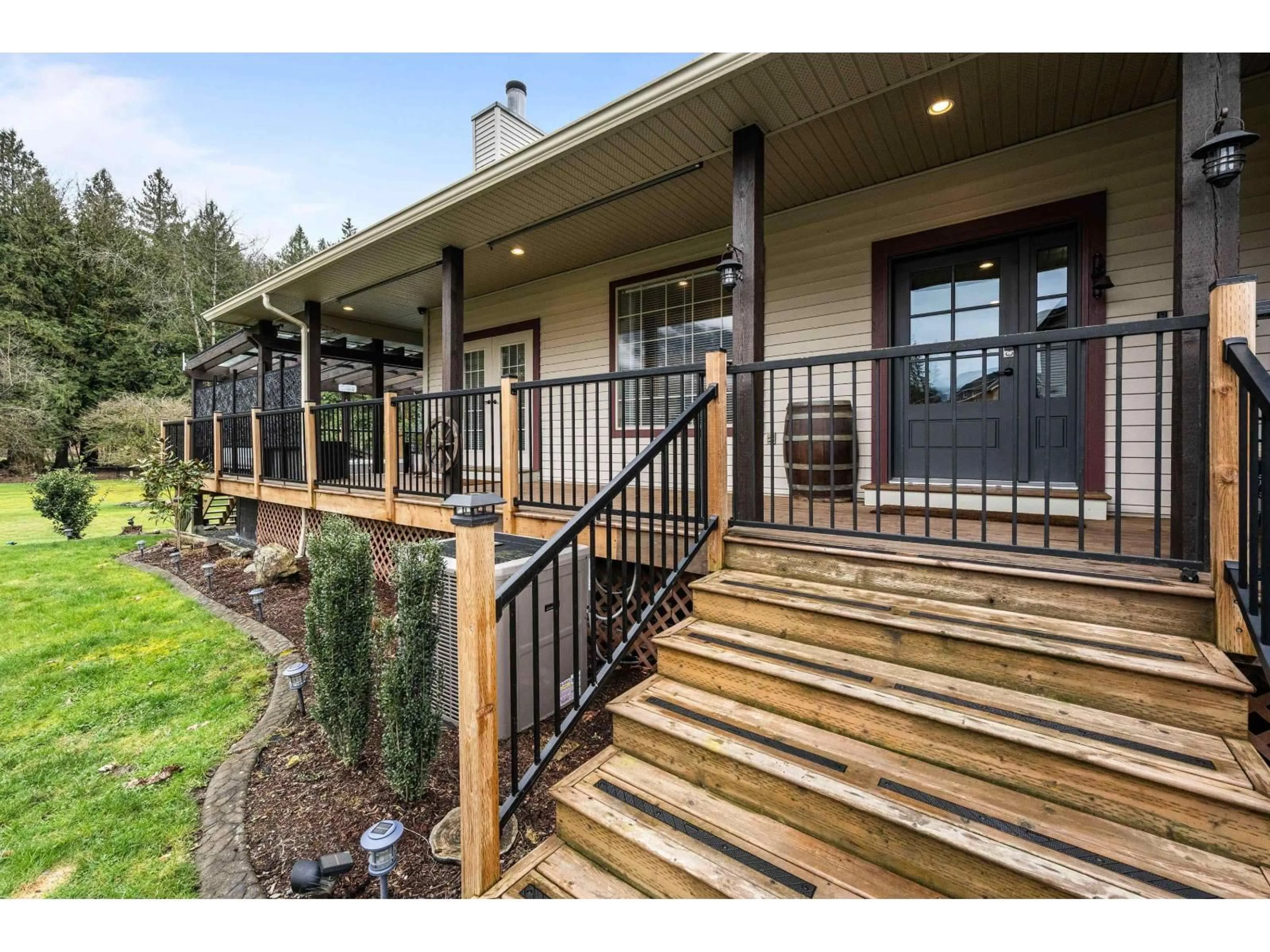 Patio, mountain view for 9974 LLANBERIS WAY, Rosedale British Columbia V0X1X1