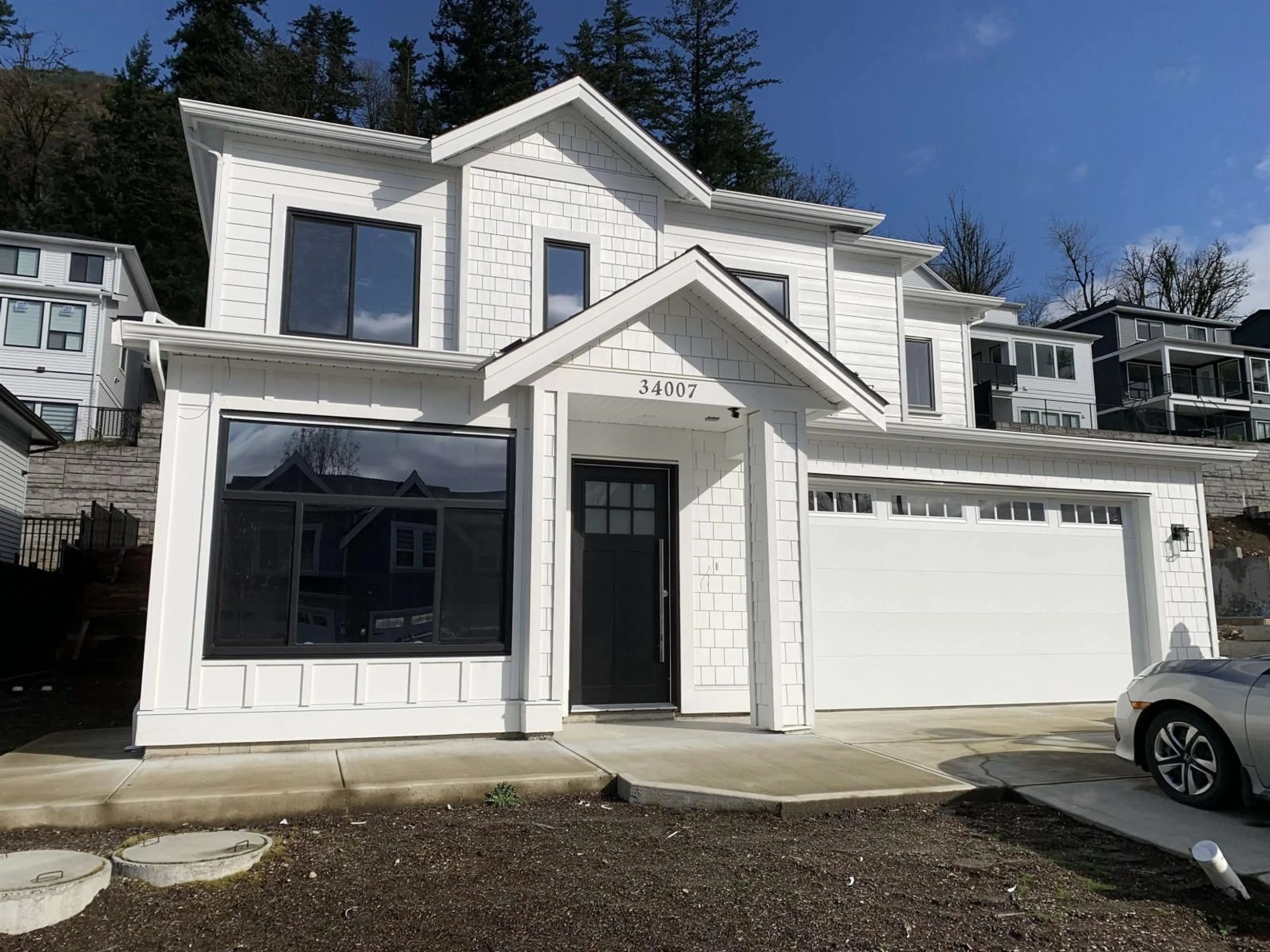 Home with vinyl exterior material, unknown for 34007 BARKER COURT, Mission British Columbia V2V6B2