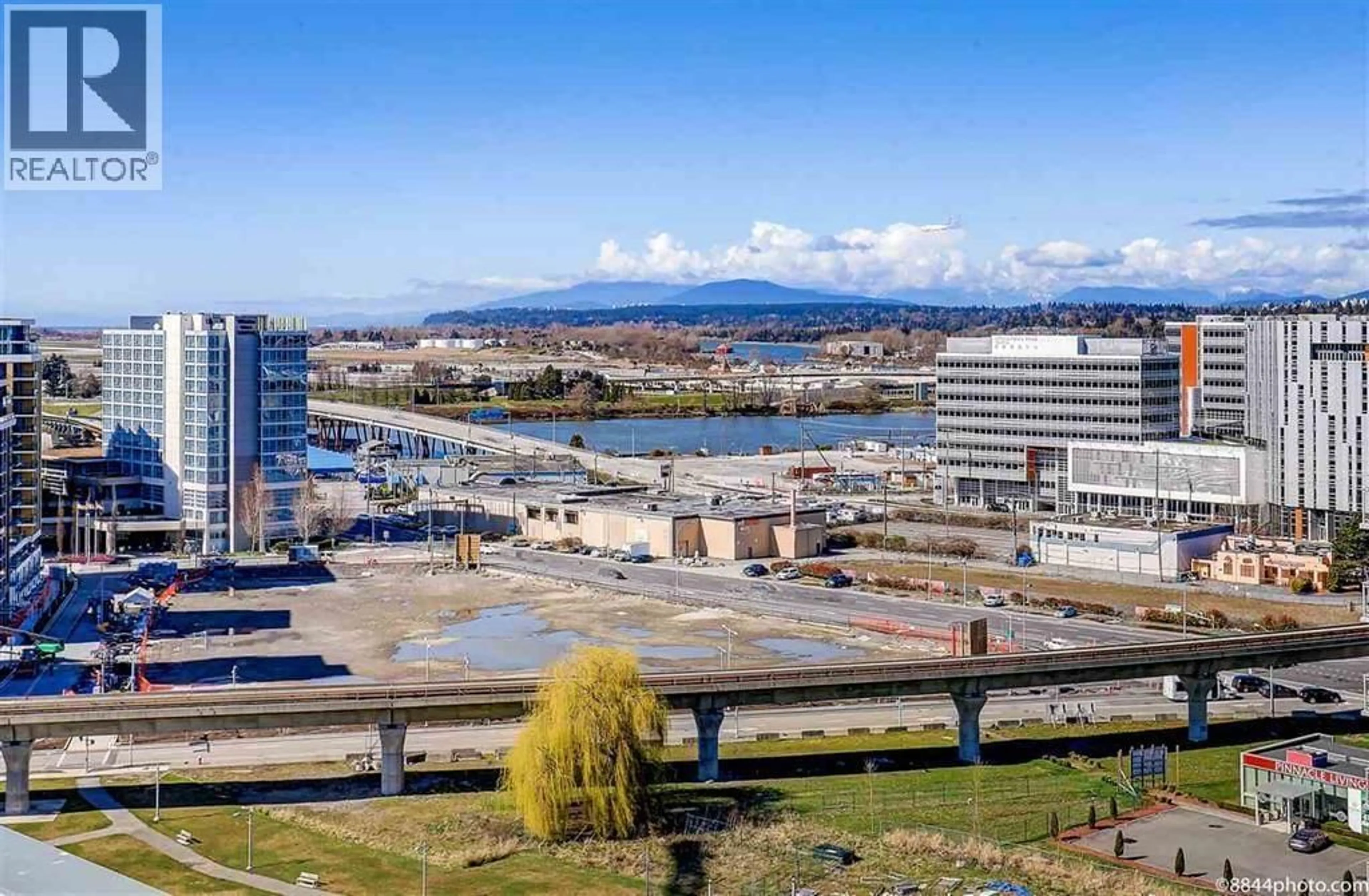 A pic from outside/outdoor area/front of a property/back of a property/a pic from drone, unknown for 1703 - 8688 HAZELBRIDGE WAY, Richmond British Columbia V6X0R6