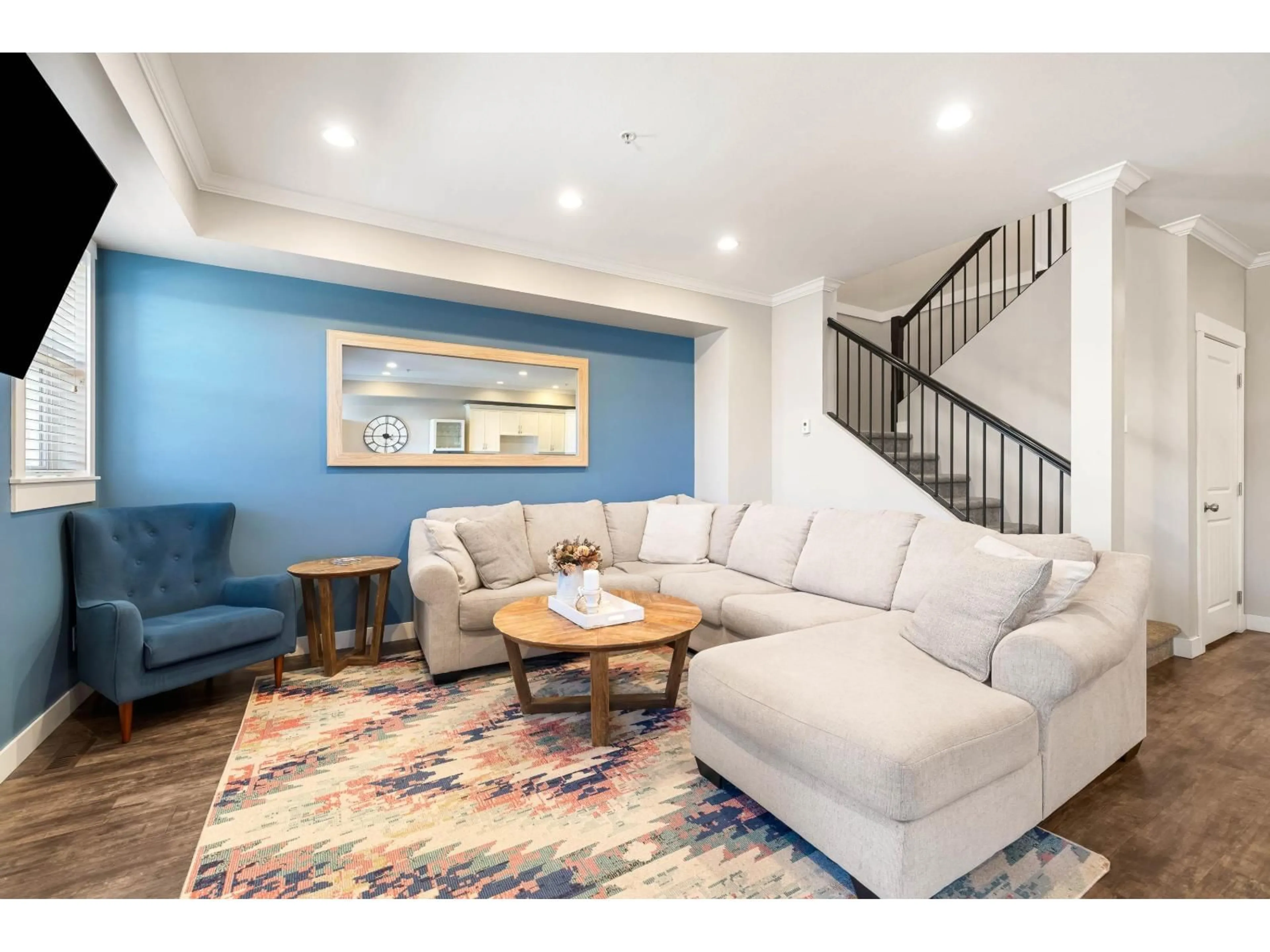 Living room with furniture, unknown for 5 - 6491 VEDDER ROAD, Chilliwack British Columbia V2R0Y5