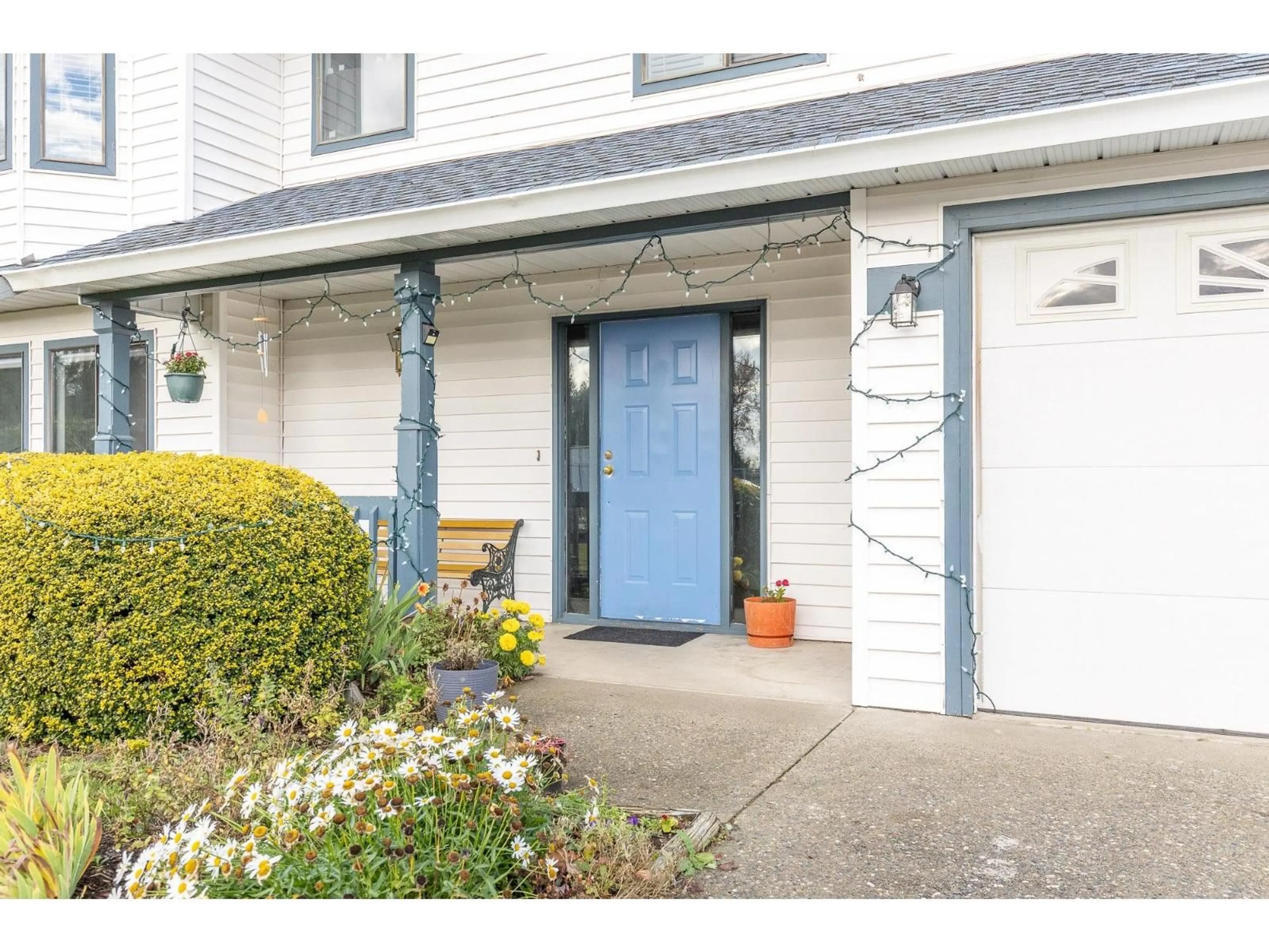 Indoor entryway for 31129 GARDNER AVENUE, Abbotsford British Columbia V2T5E1