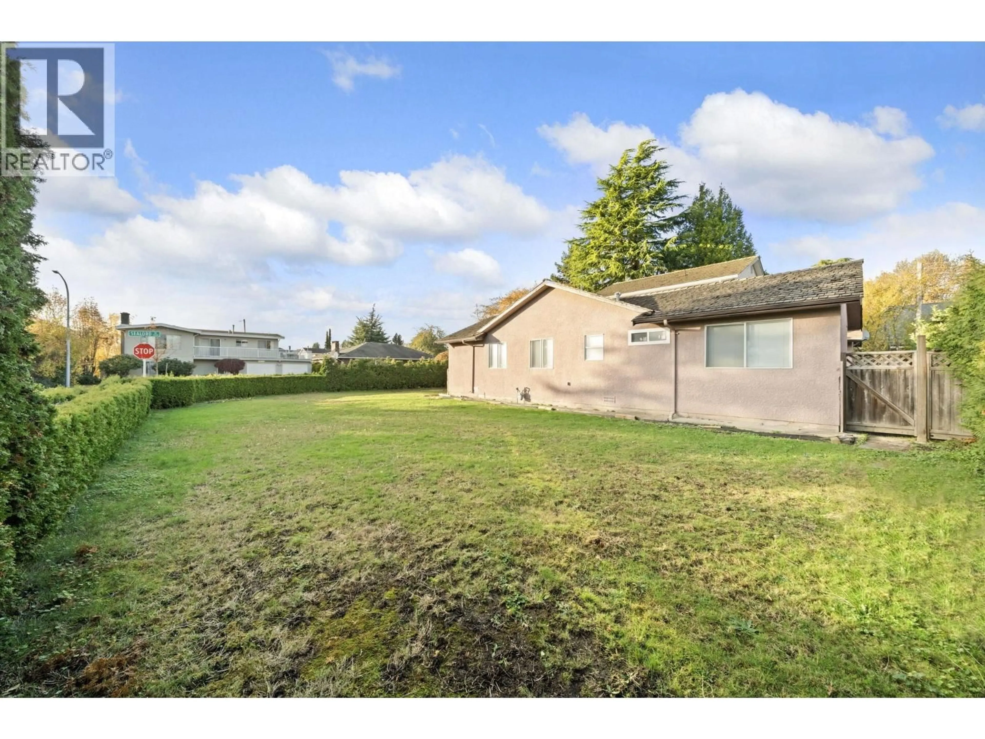 A pic from outside/outdoor area/front of a property/back of a property/a pic from drone, unknown for 11760 SEALORD ROAD, Richmond British Columbia V7A3L4