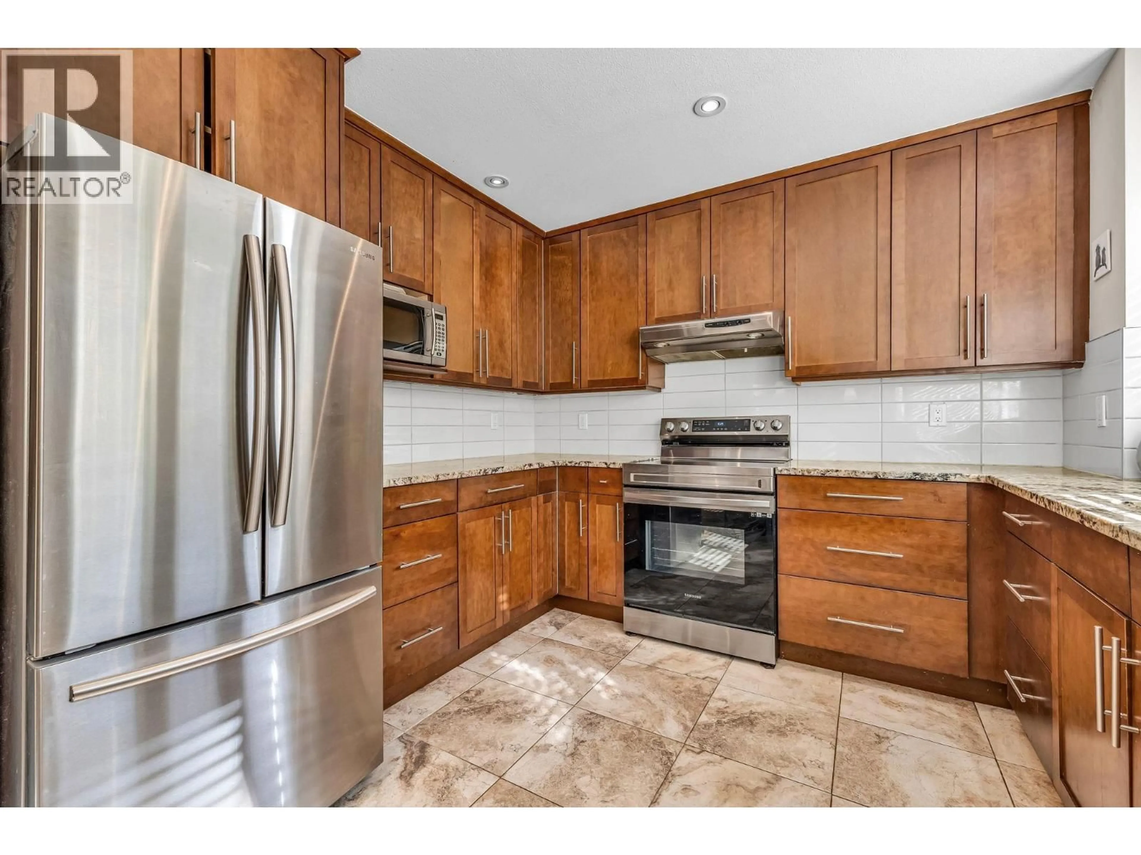 Standard kitchen, ceramic/tile floor for 103 - 245 15TH STREET, North Vancouver British Columbia V7M1S3