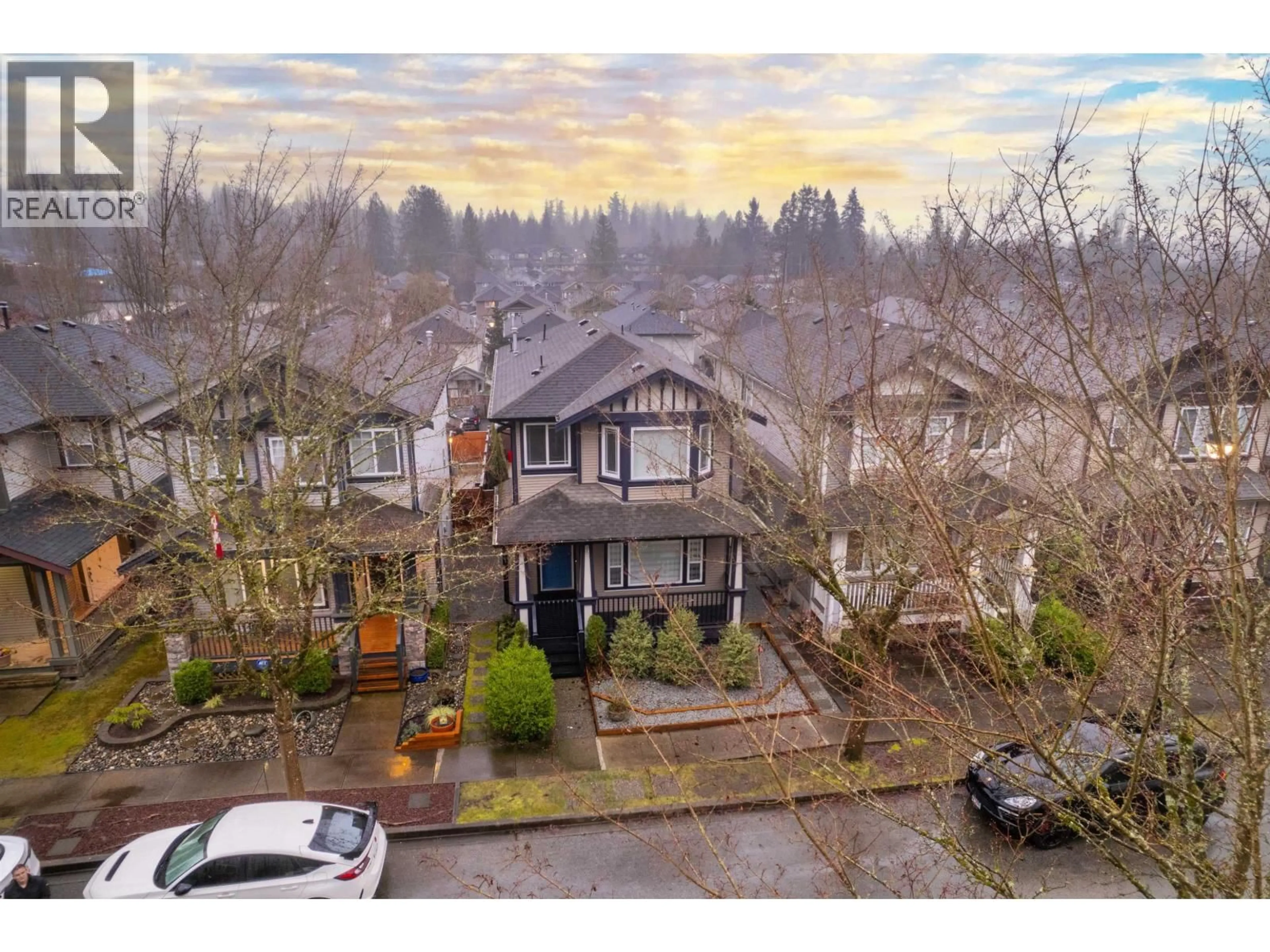 A pic from outside/outdoor area/front of a property/back of a property/a pic from drone, unknown for 24222 103 AVENUE, Maple Ridge British Columbia V2W1Y1