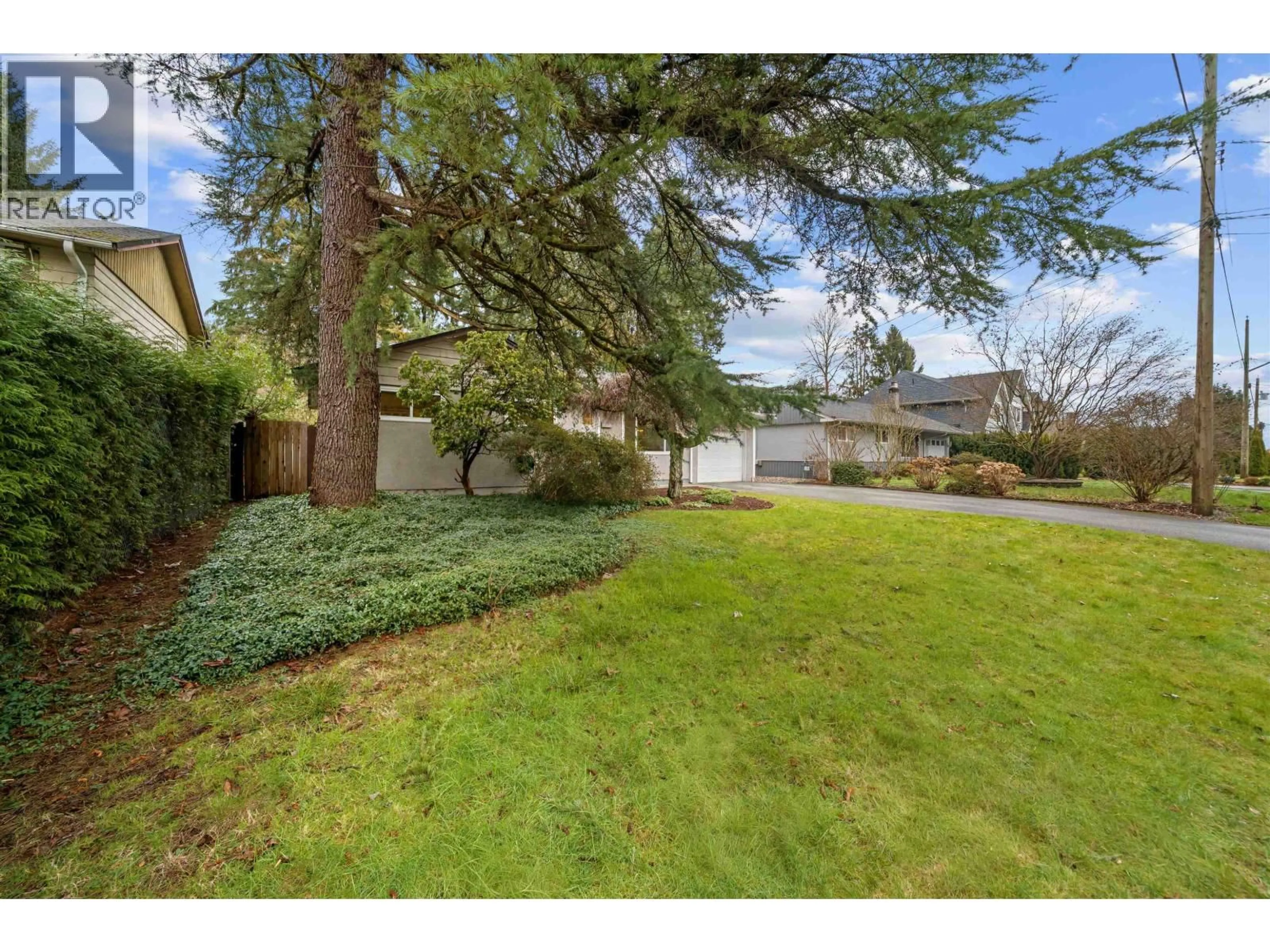 A pic from outside/outdoor area/front of a property/back of a property/a pic from drone, unknown for 1663 ROBERTSON AVENUE, Port Coquitlam British Columbia V3B1C9