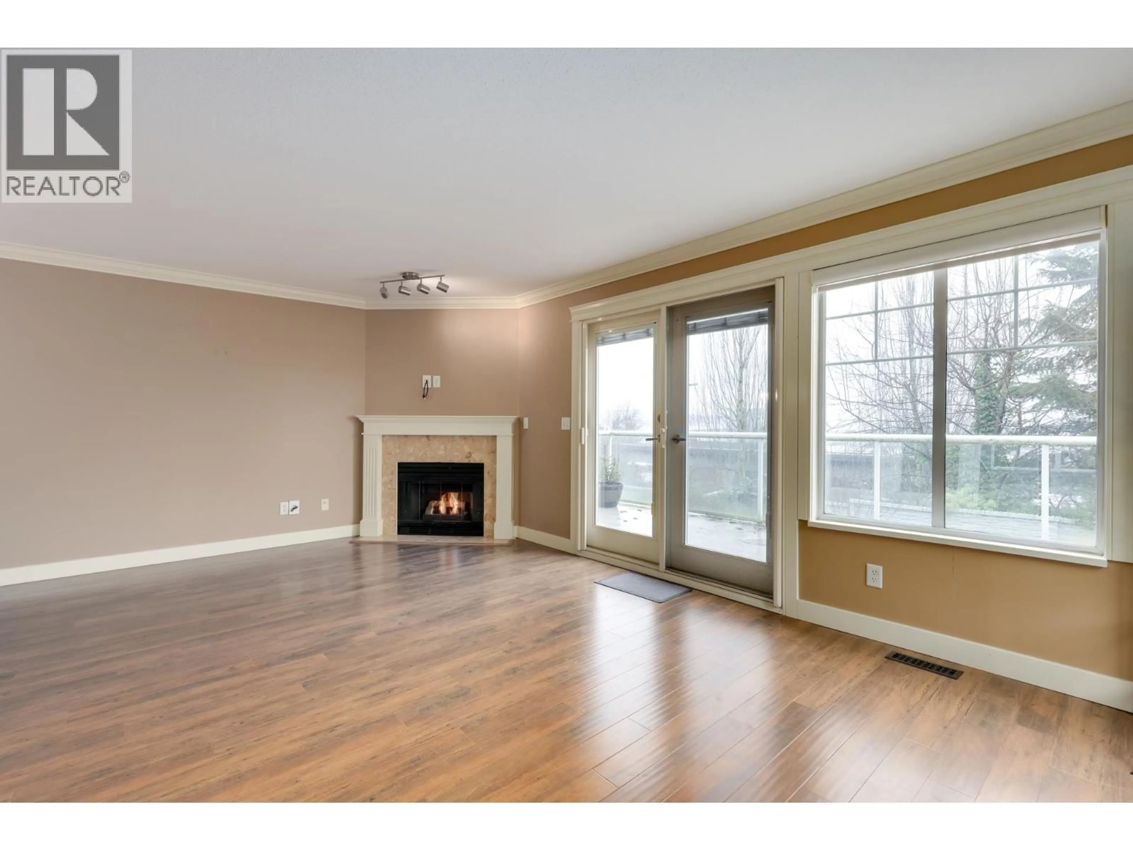 Unknown for 142 - 28 RICHMOND STREET, New Westminster British Columbia V3L5P4