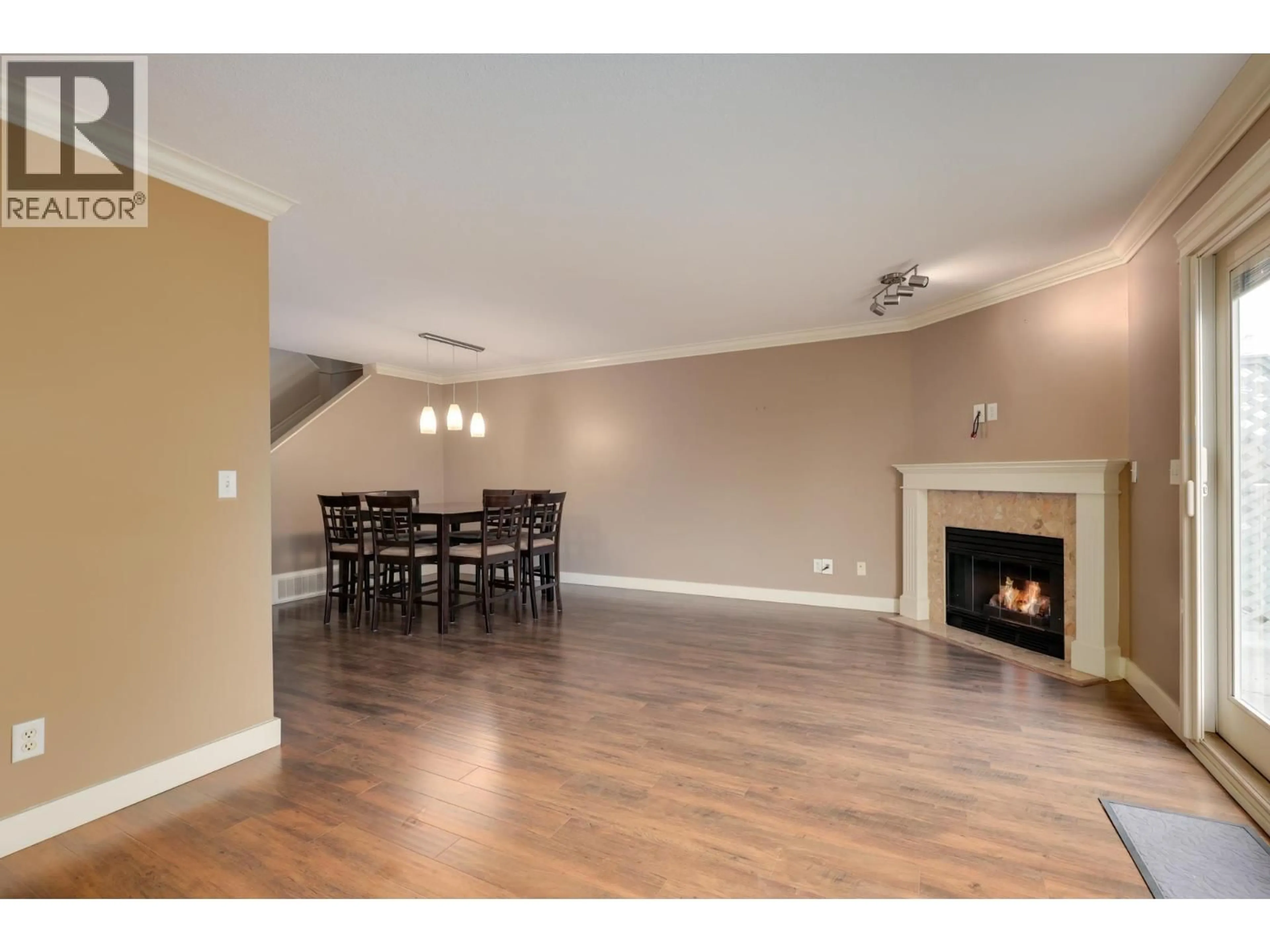 Unknown for 142 - 28 RICHMOND STREET, New Westminster British Columbia V3L5P4