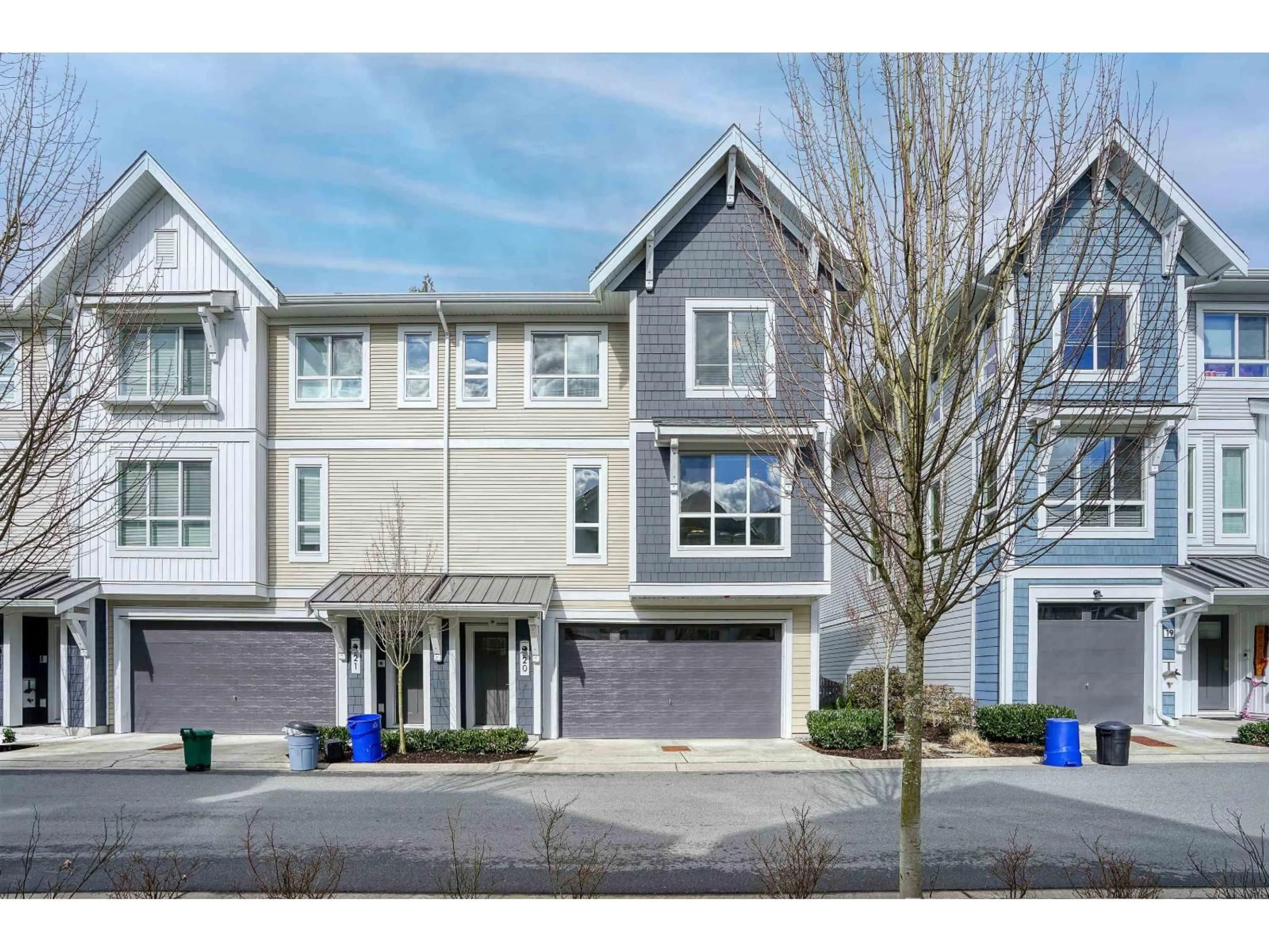 Home with vinyl exterior material, street for 20 - 8335 NELSON STREET, Mission British Columbia V4S0E4