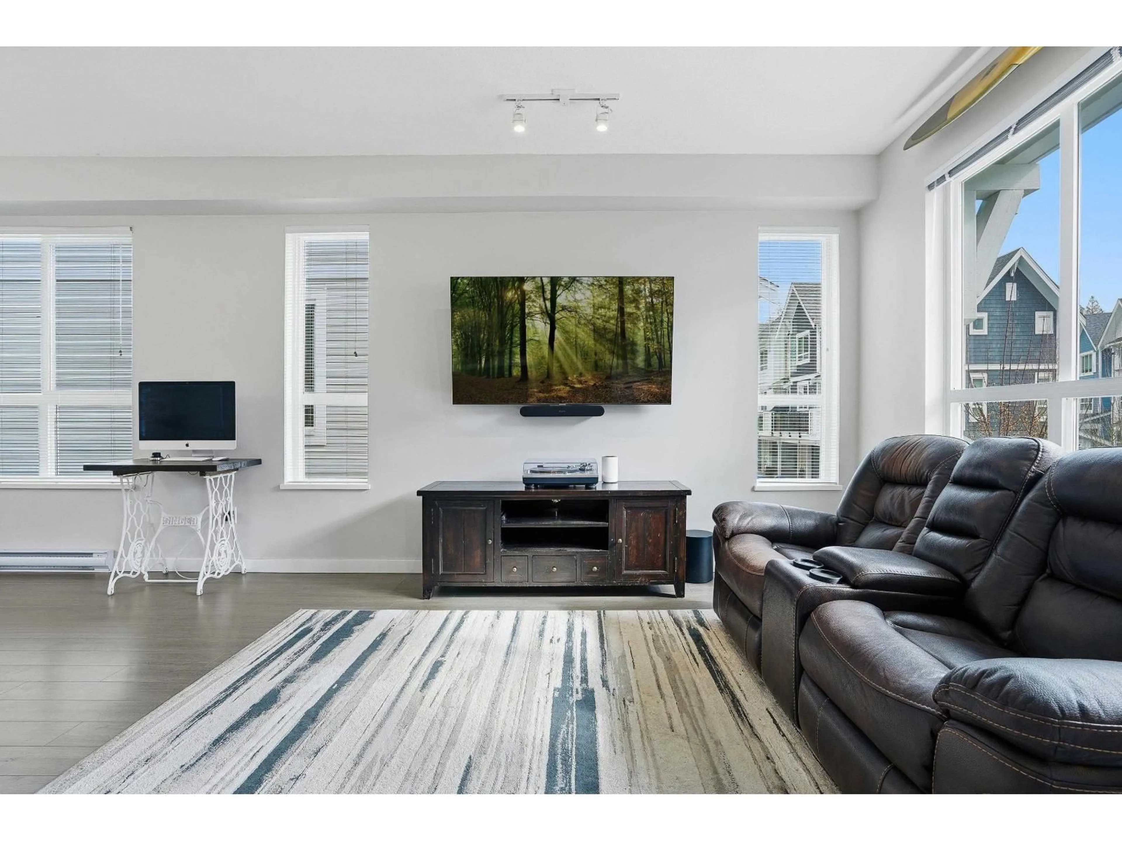 Home theater for 20 - 8335 NELSON STREET, Mission British Columbia V4S0E4