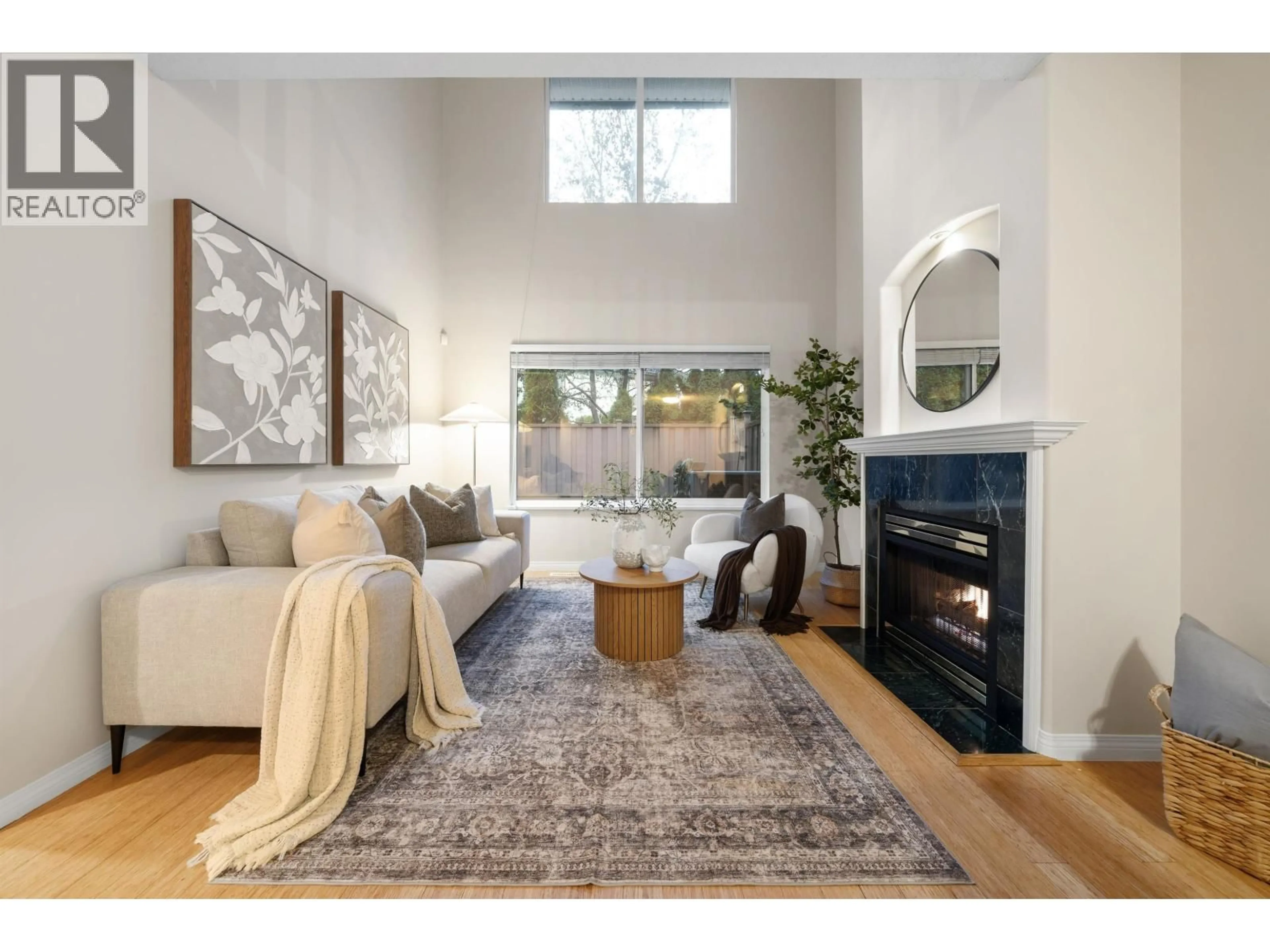 Living room with furniture, unknown for 13 - 1370 RIVERWOOD GATE, Port Coquitlam British Columbia V3B7V7