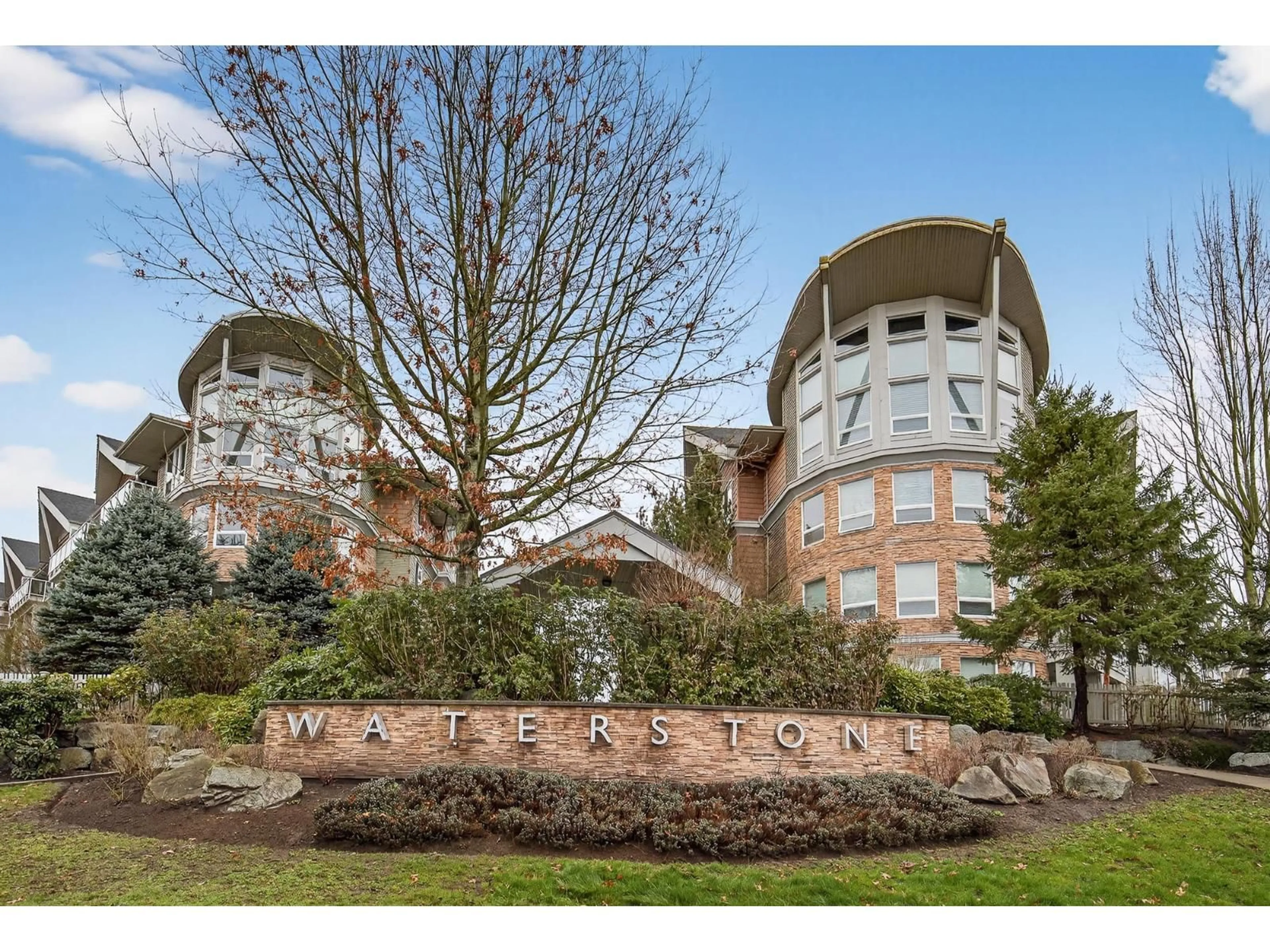 Unknown for B102 - 6490 194 STREET, Surrey British Columbia V4N6J9