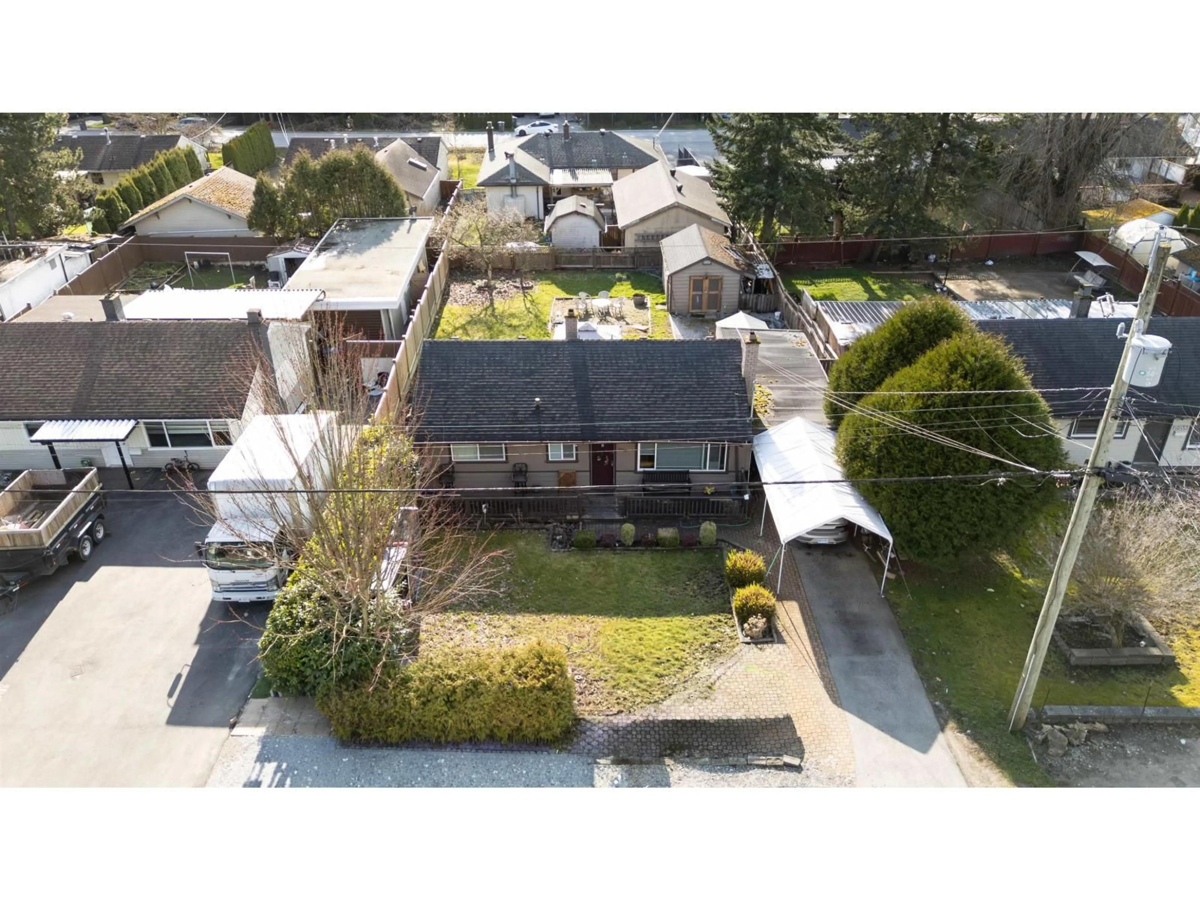 A pic from outside/outdoor area/front of a property/back of a property/a pic from drone, street for 10167 HELEN DRIVE, Surrey British Columbia V3V3B4