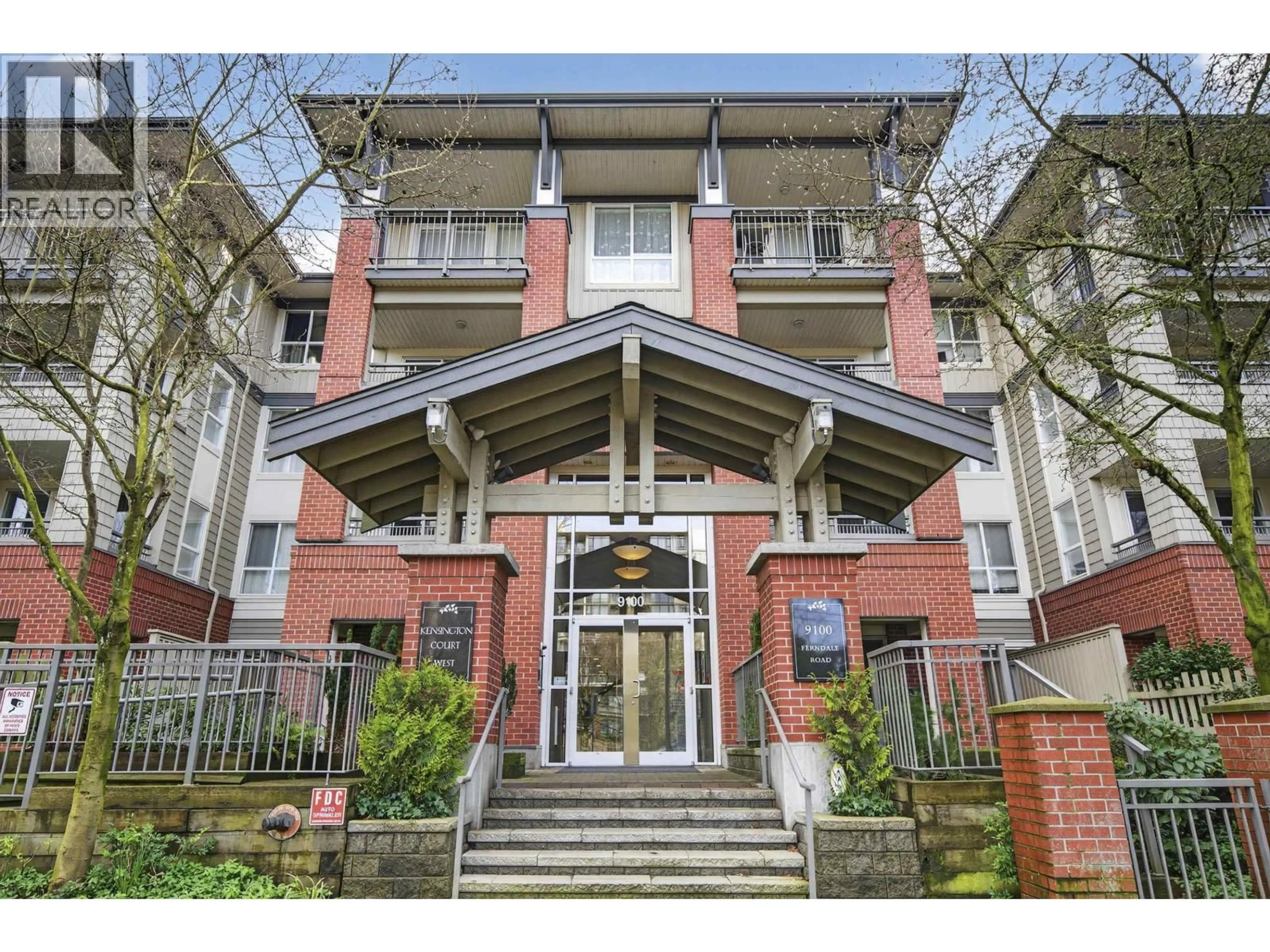 Indoor foyer for 267 - 9100 FERNDALE ROAD, Richmond British Columbia V6Y4L1