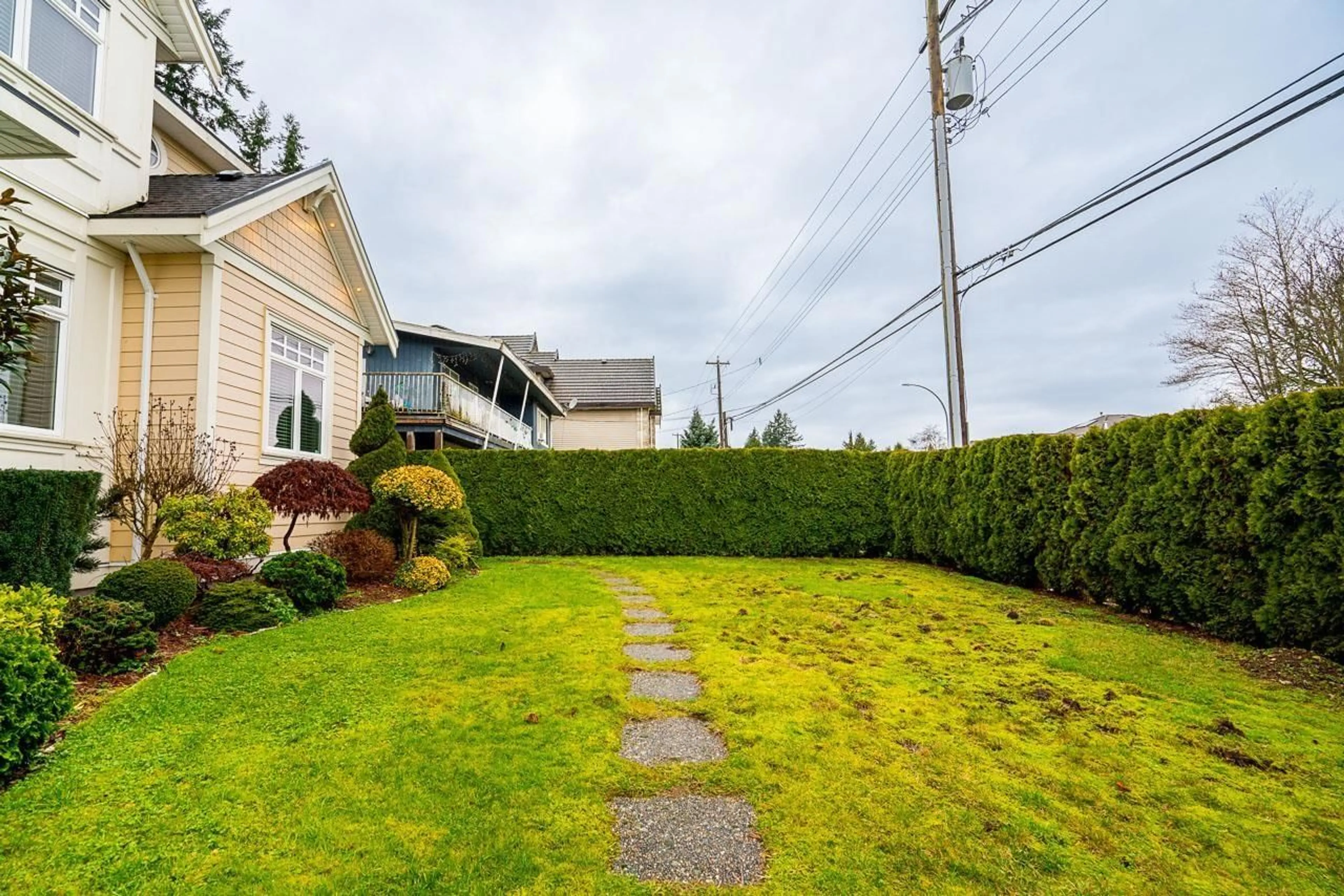 Patio, street for 13530 60 AVENUE, Surrey British Columbia V3X2M5