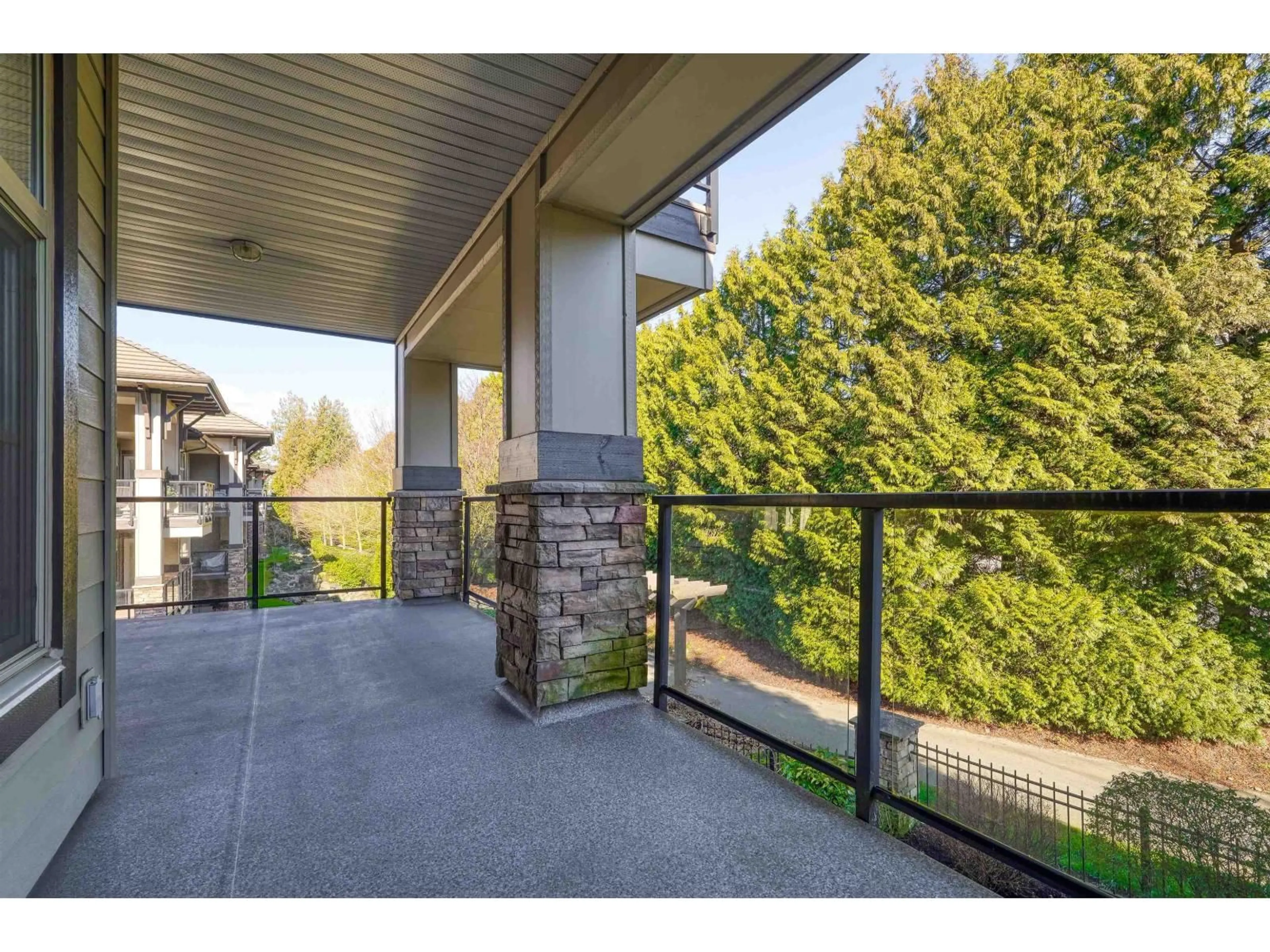 Patio, mountain view for 214 - 15195 36 AVENUE, Surrey British Columbia V3Z4R3