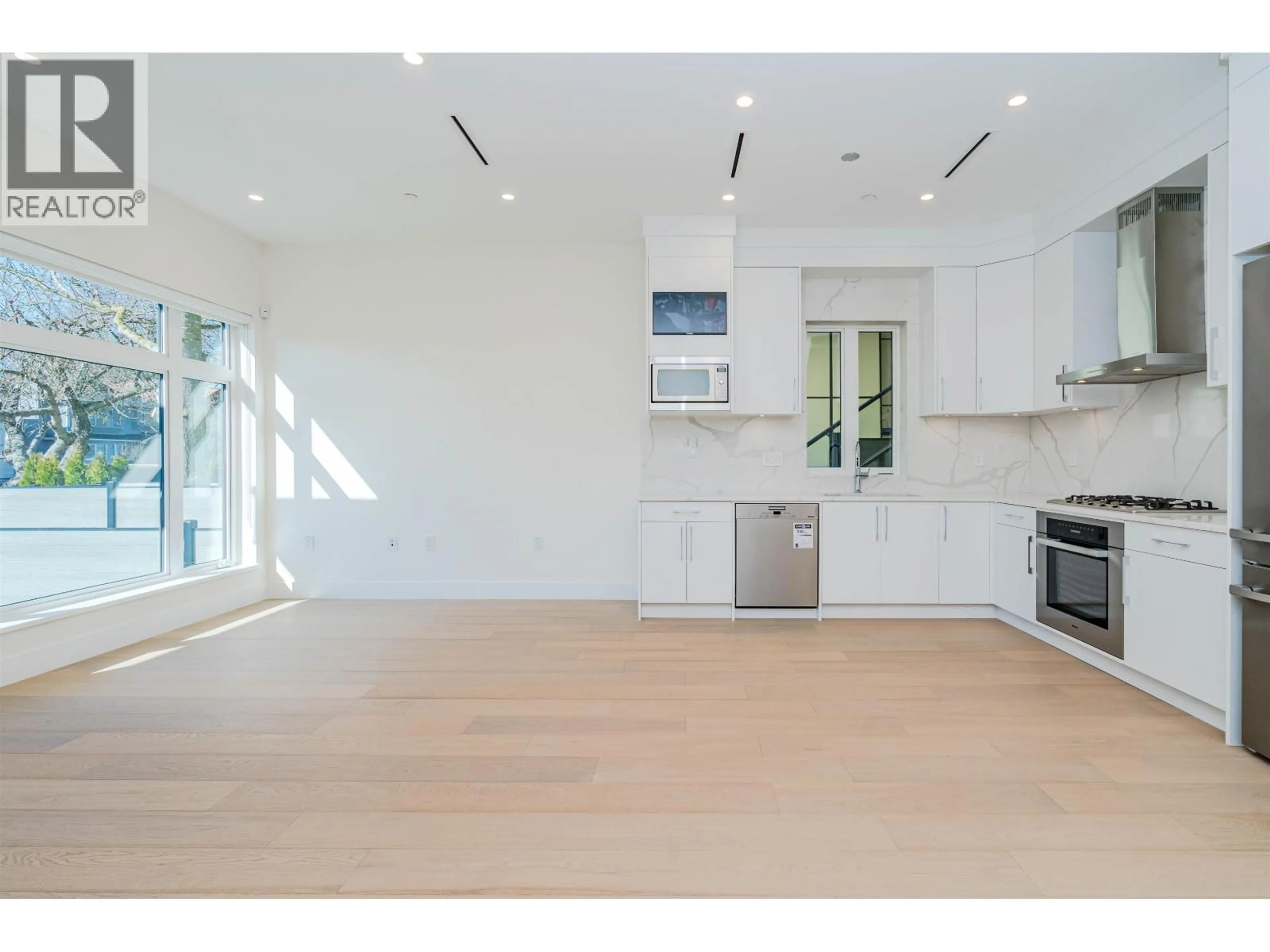 Open concept kitchen, unknown for 8192 CARTIER STREET, Vancouver British Columbia V6P4T5