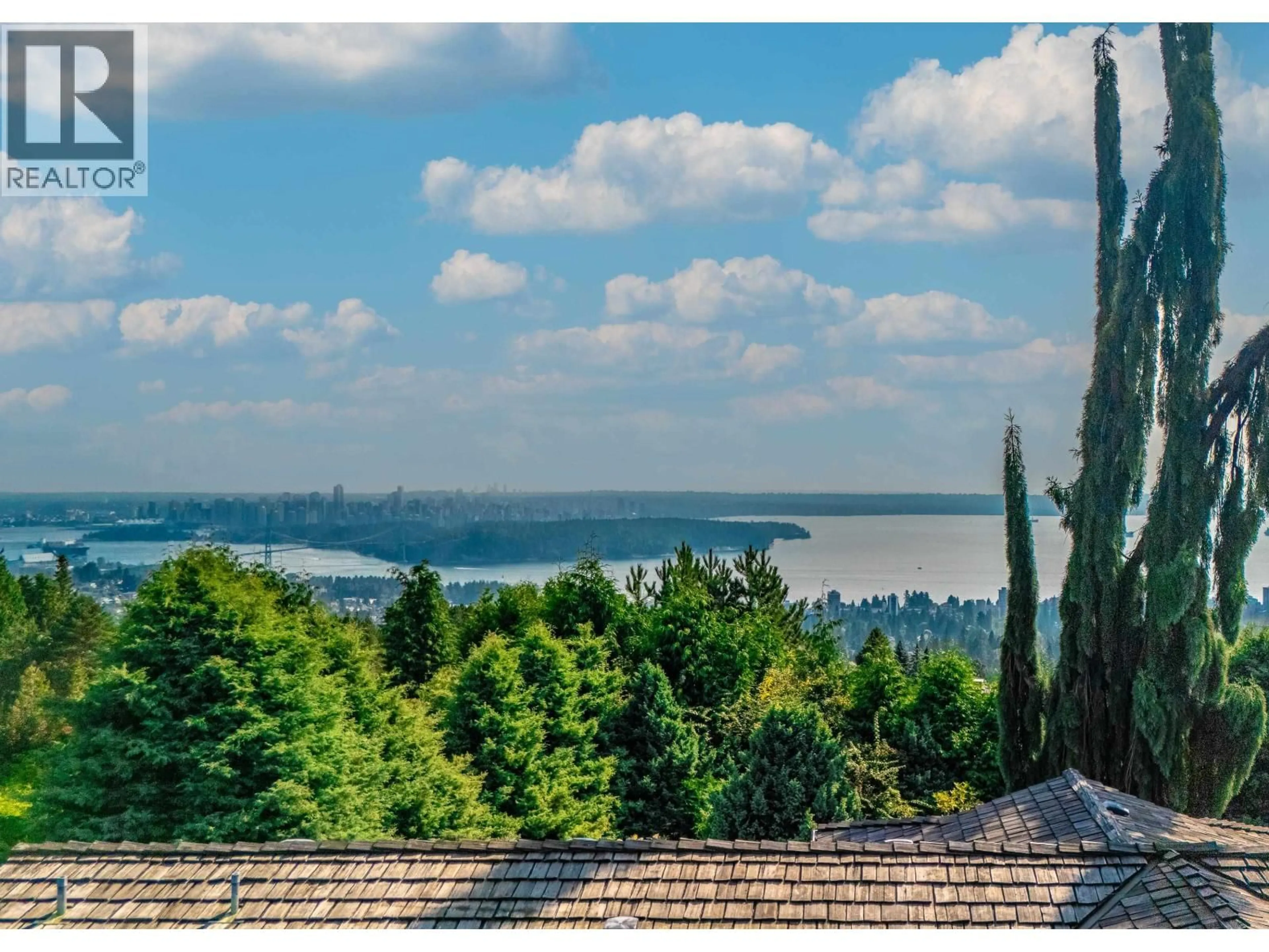 A pic from outside/outdoor area/front of a property/back of a property/a pic from drone, water/lake/river/ocean view for 1346 WHITBY ROAD, West Vancouver British Columbia V7S2N5