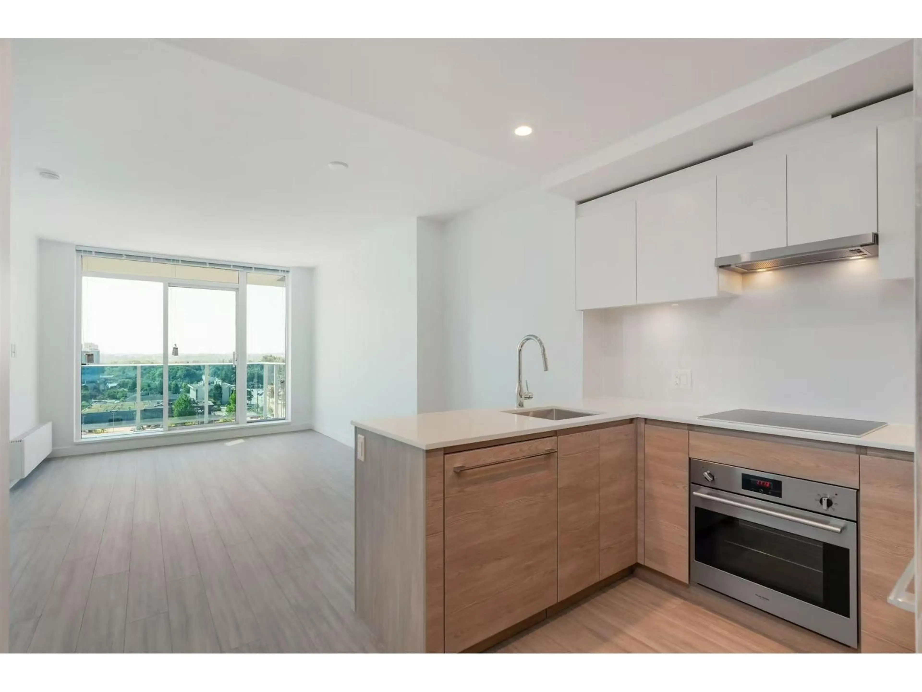 Open concept kitchen, unknown for 811 - 13615 FRASER HIGHWAY, Surrey British Columbia V3T0P7