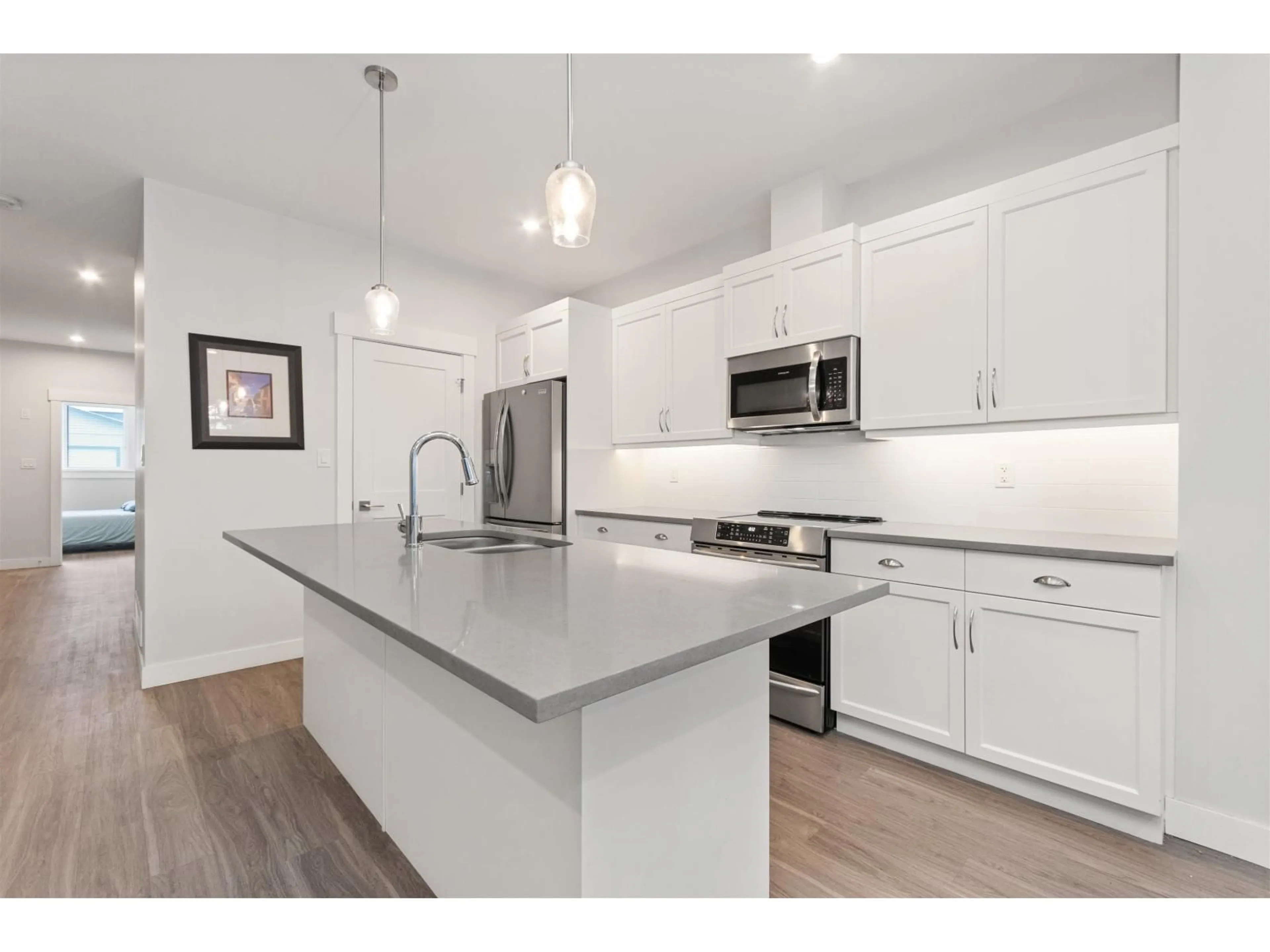 Open concept kitchen, unknown for 65553 SKYLARK LANE, Hope British Columbia V0X1L1