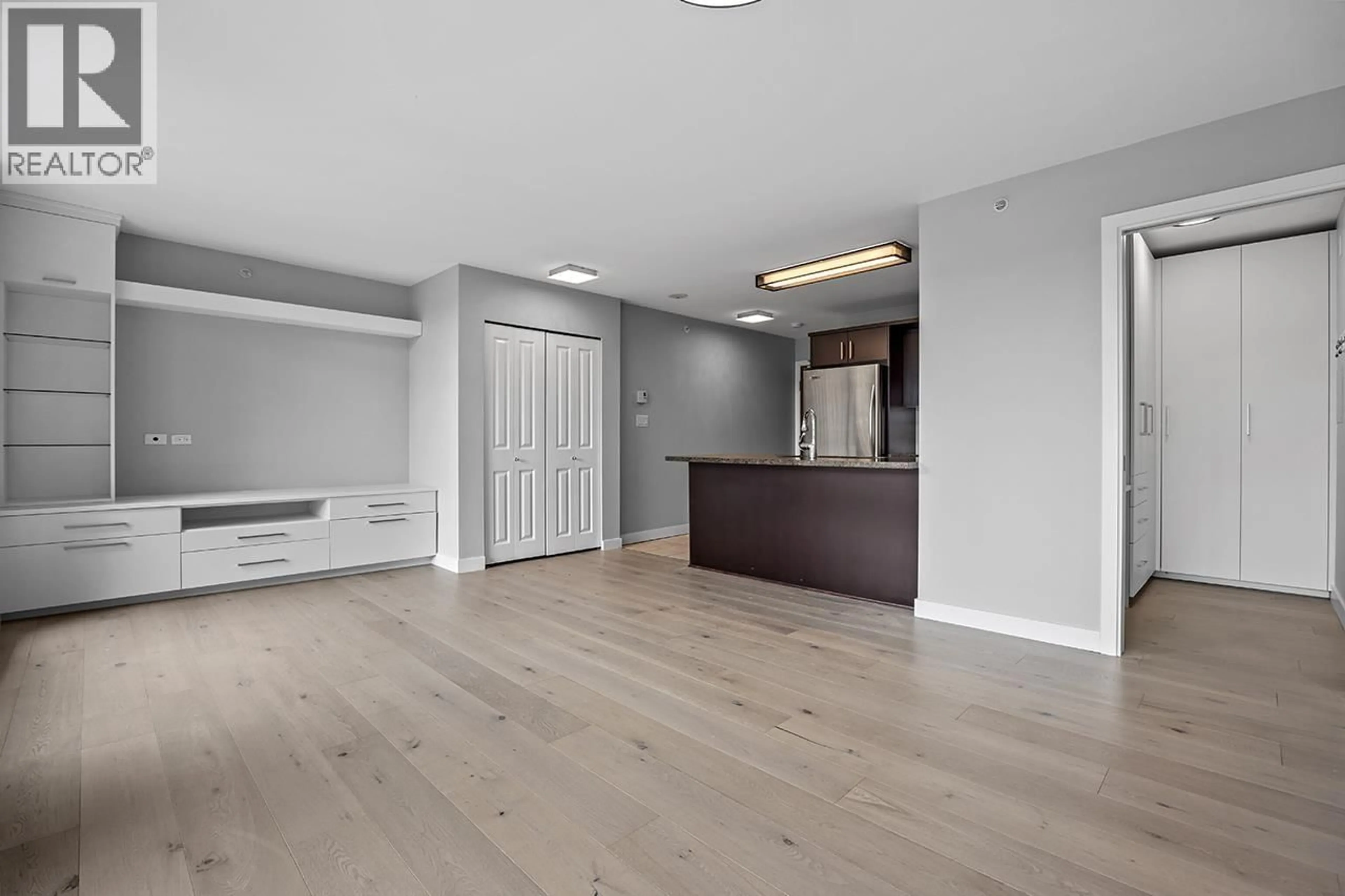 Unknown for 404 - 1650 7TH AVENUE, Vancouver British Columbia V6J5N1