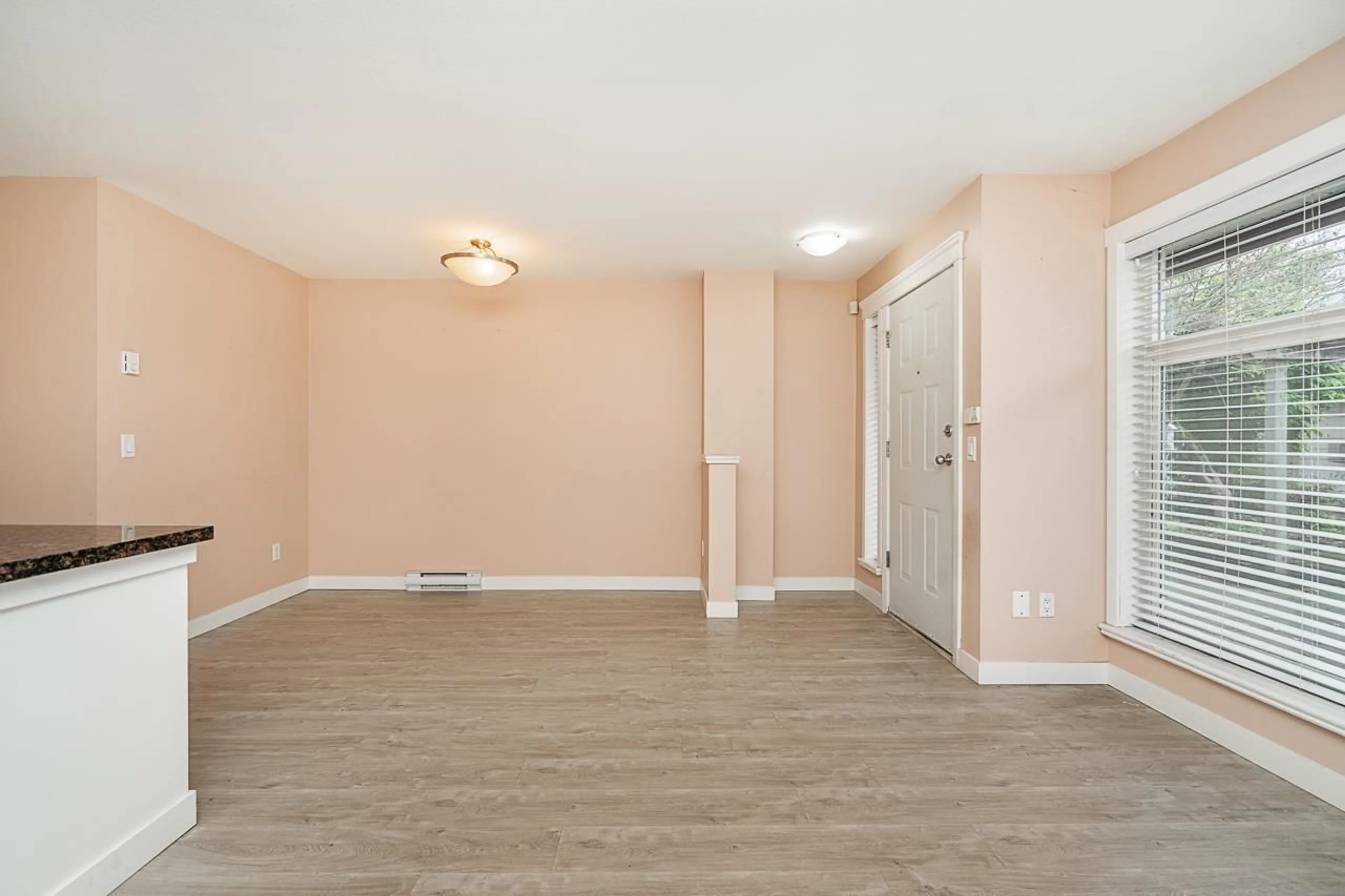 Unknown for 203 - 19705 56 AVENUE, Langley British Columbia V3A3X7