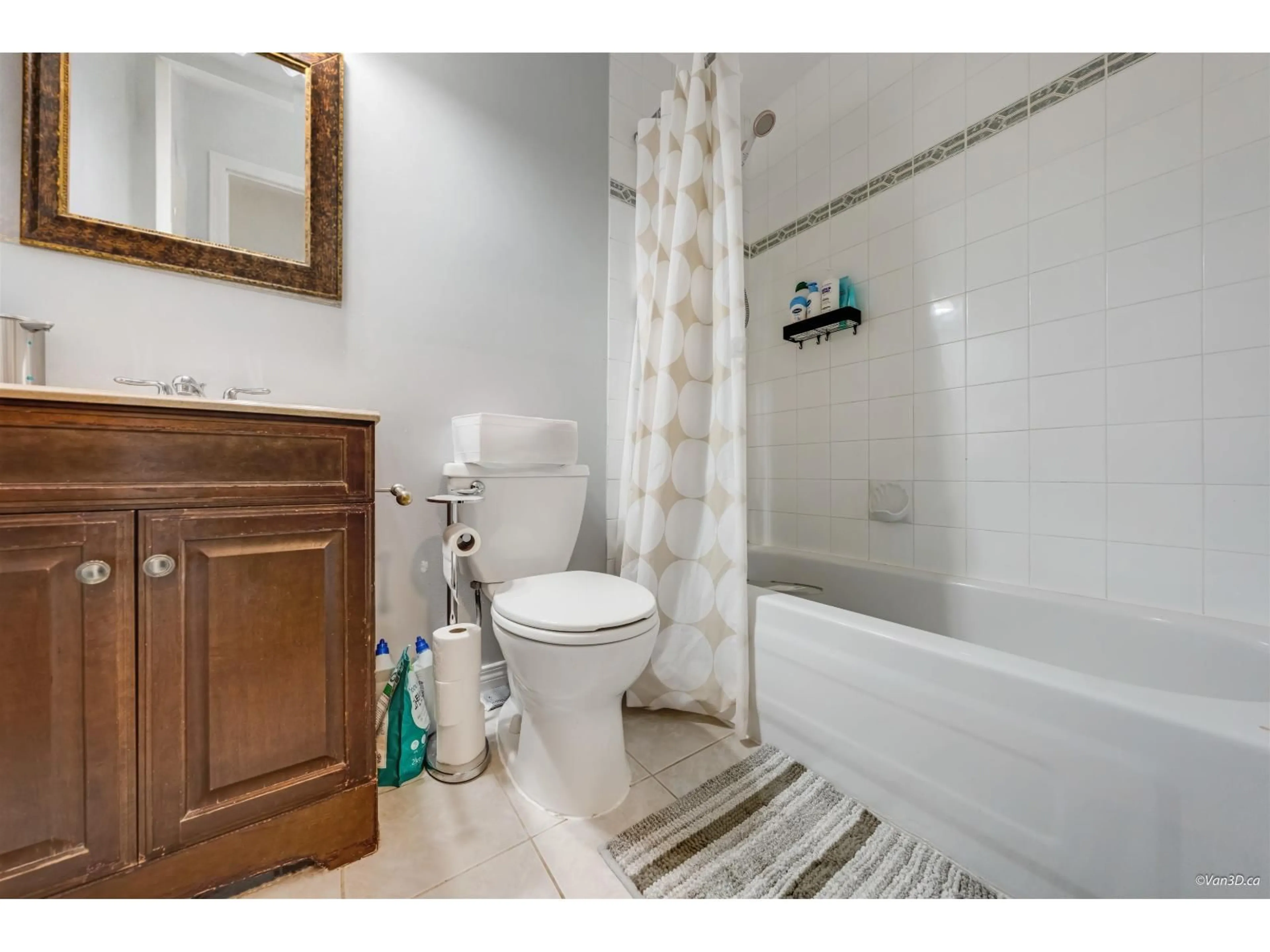 Standard bathroom, ceramic/tile floor for 405 - 9688 148 STREET, Surrey British Columbia V3R0W2