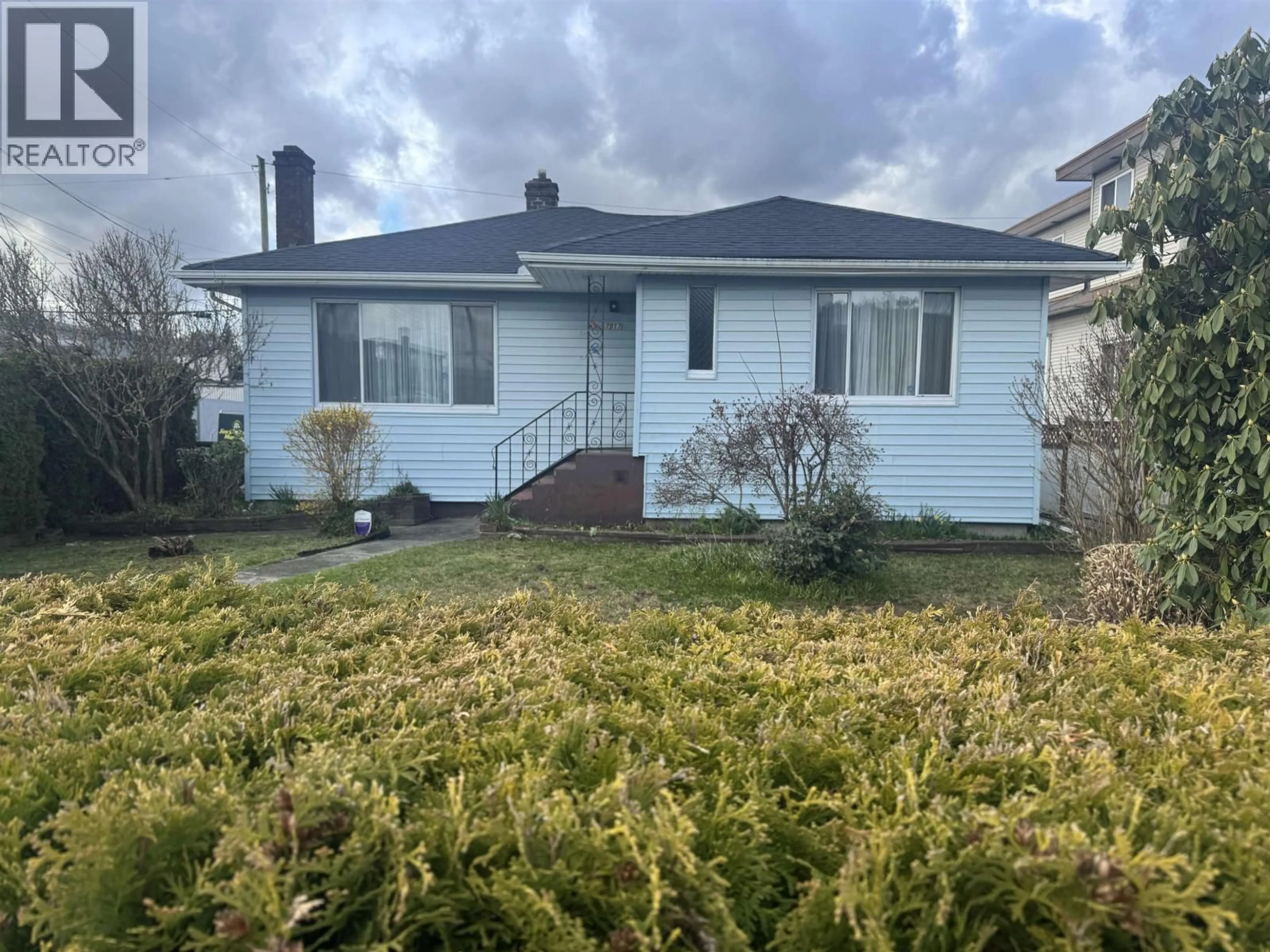 Unknown for 7917 18TH AVENUE, Burnaby British Columbia V3N1J7