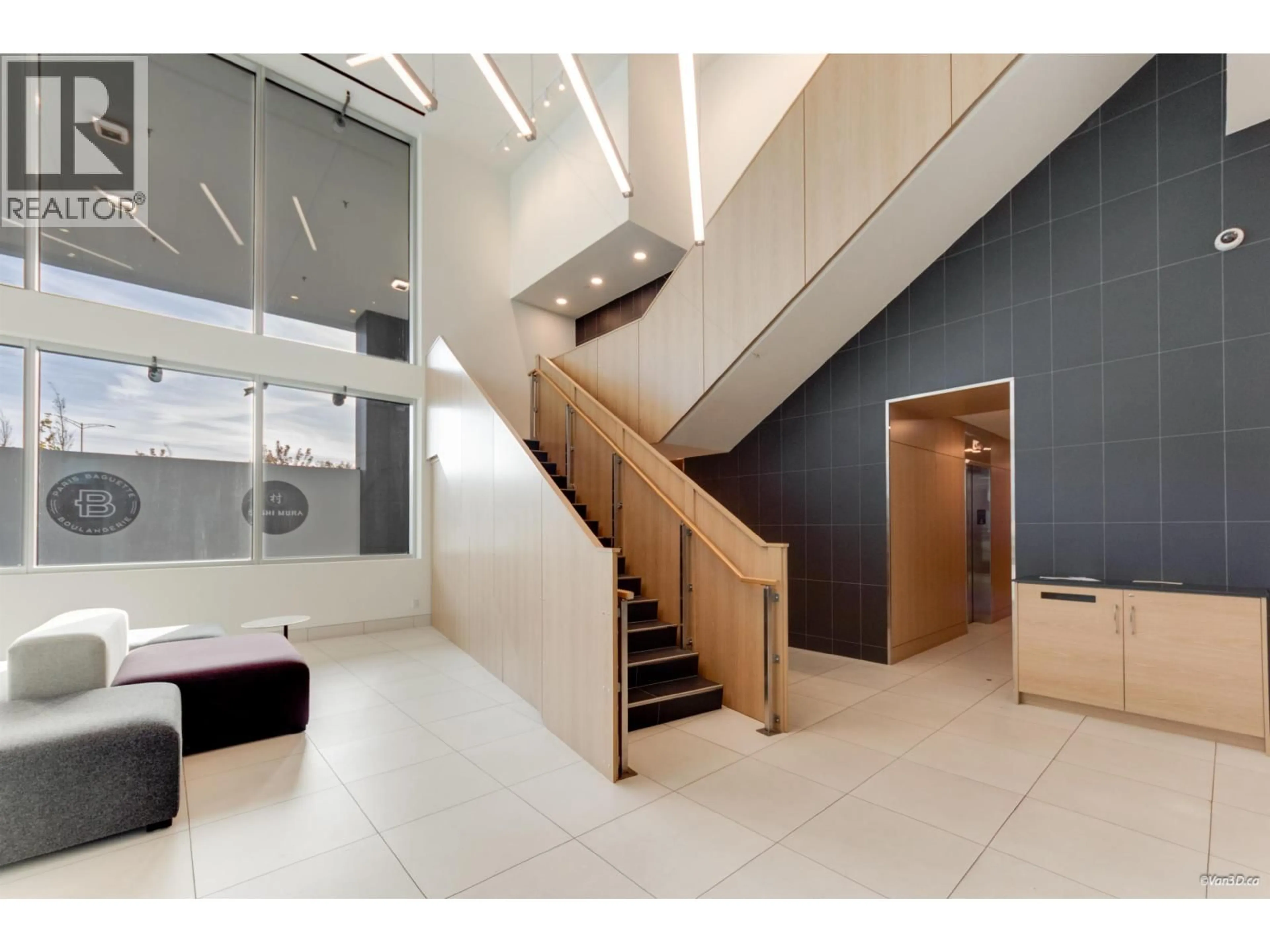 Indoor foyer for 2707 - 308 ALDERSON AVENUE, Coquitlam British Columbia V3K0J2