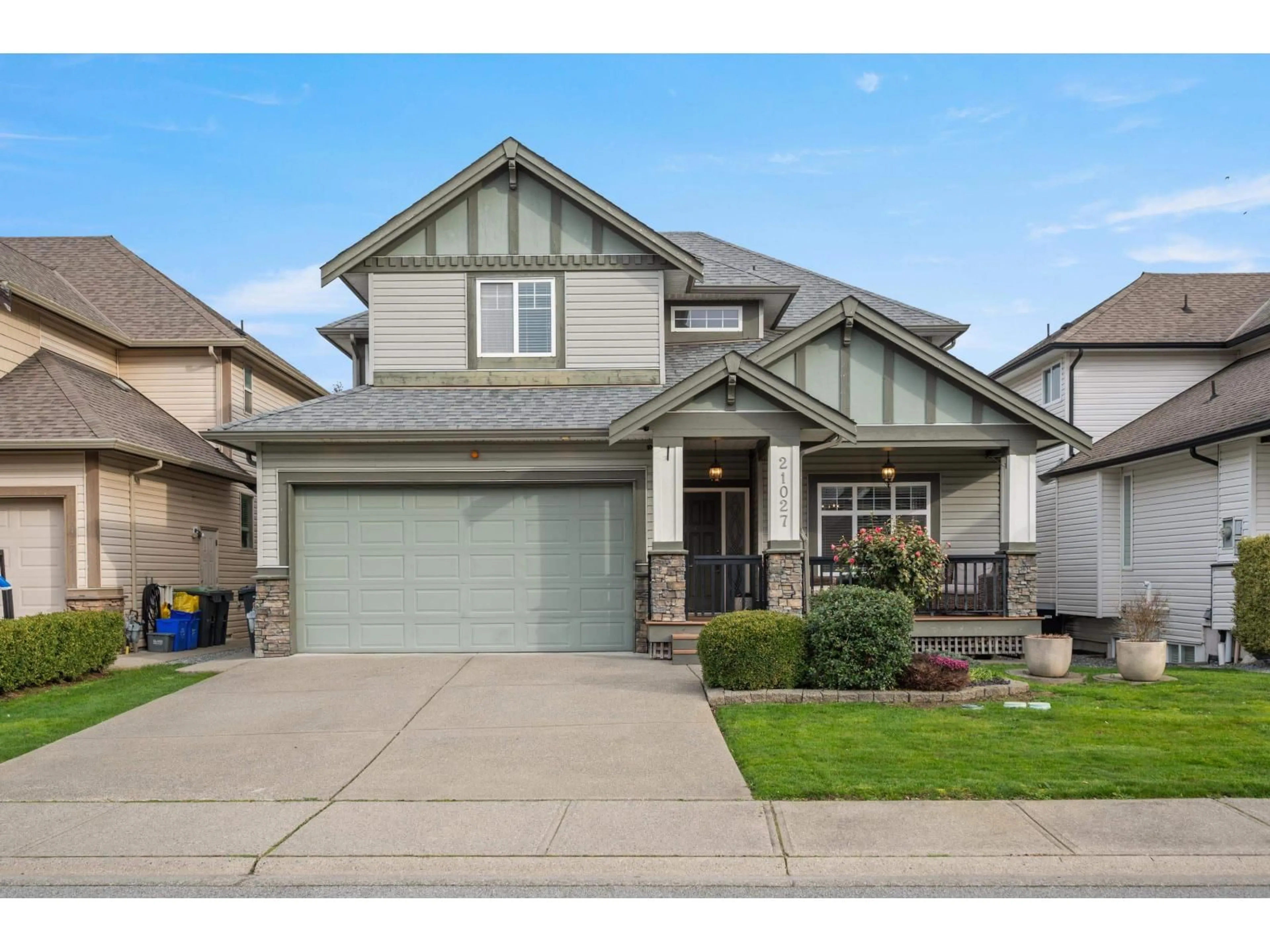 Home with vinyl exterior material, street for 21027 83A AVENUE, Langley British Columbia V2Y0C1