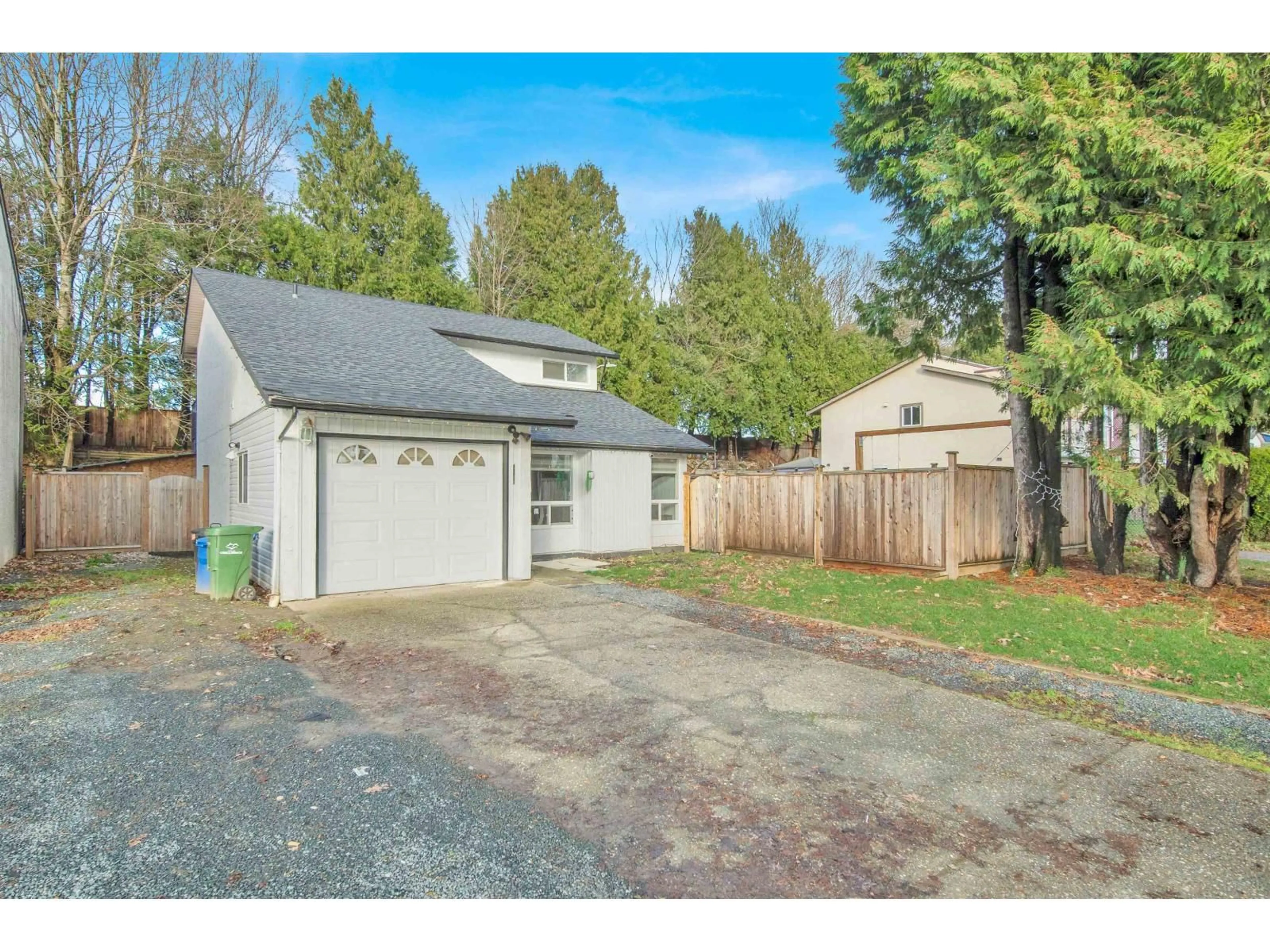 Unknown for 45533 MCINTOSH DRIVE, Chilliwack British Columbia V2P6V4