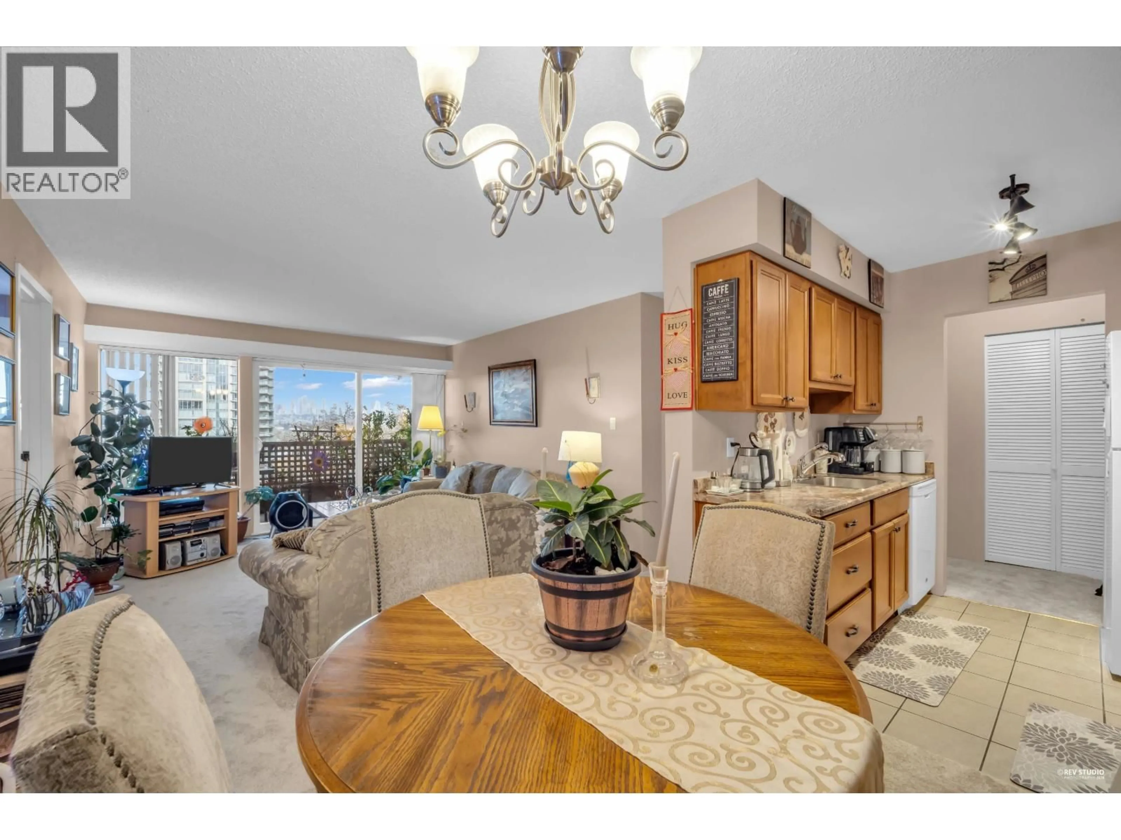 Open concept kitchen, unknown for 304 - 4941 LOUGHEED HIGHWAY, Burnaby British Columbia V5B4S6