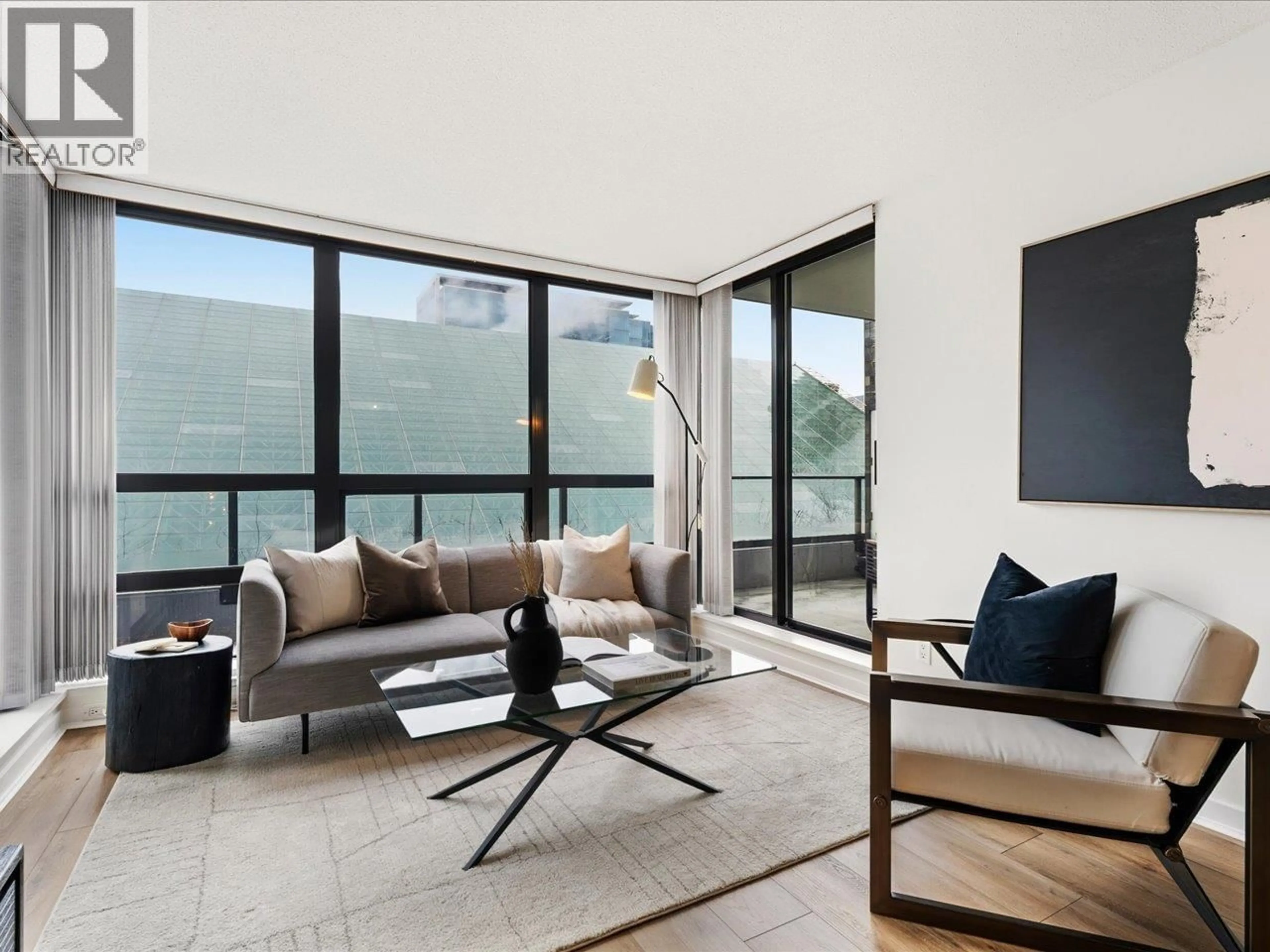 Living room with furniture, unknown for 503 - 933 HORNBY STREET, Vancouver British Columbia V6Z3G4