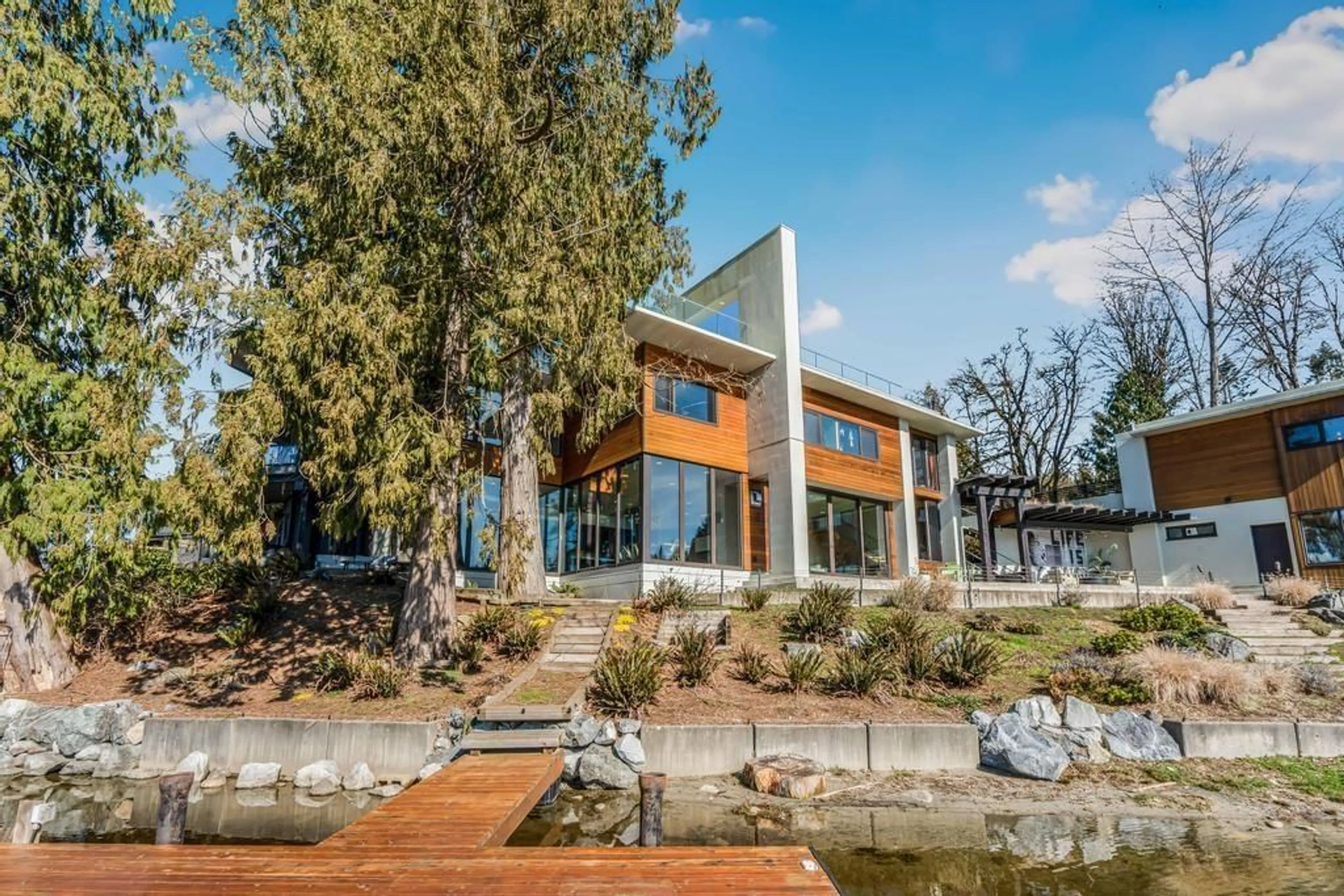 Home with brick exterior material, water/lake/river/ocean view for 9791 HALL STREET, Mission British Columbia V2V7M2