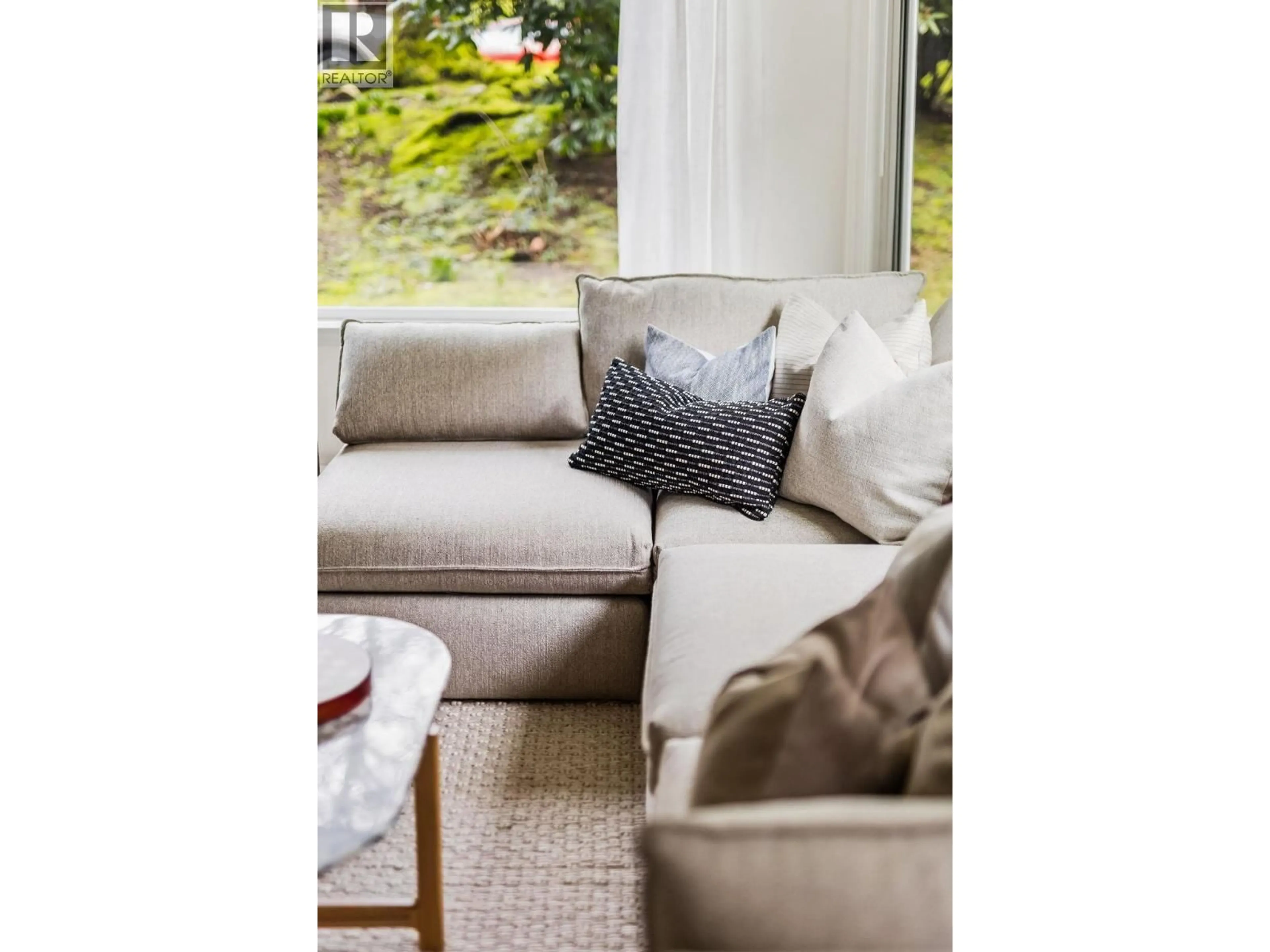 Living room with furniture, unknown for 107 - 175 4TH STREET, North Vancouver British Columbia V7M1H6