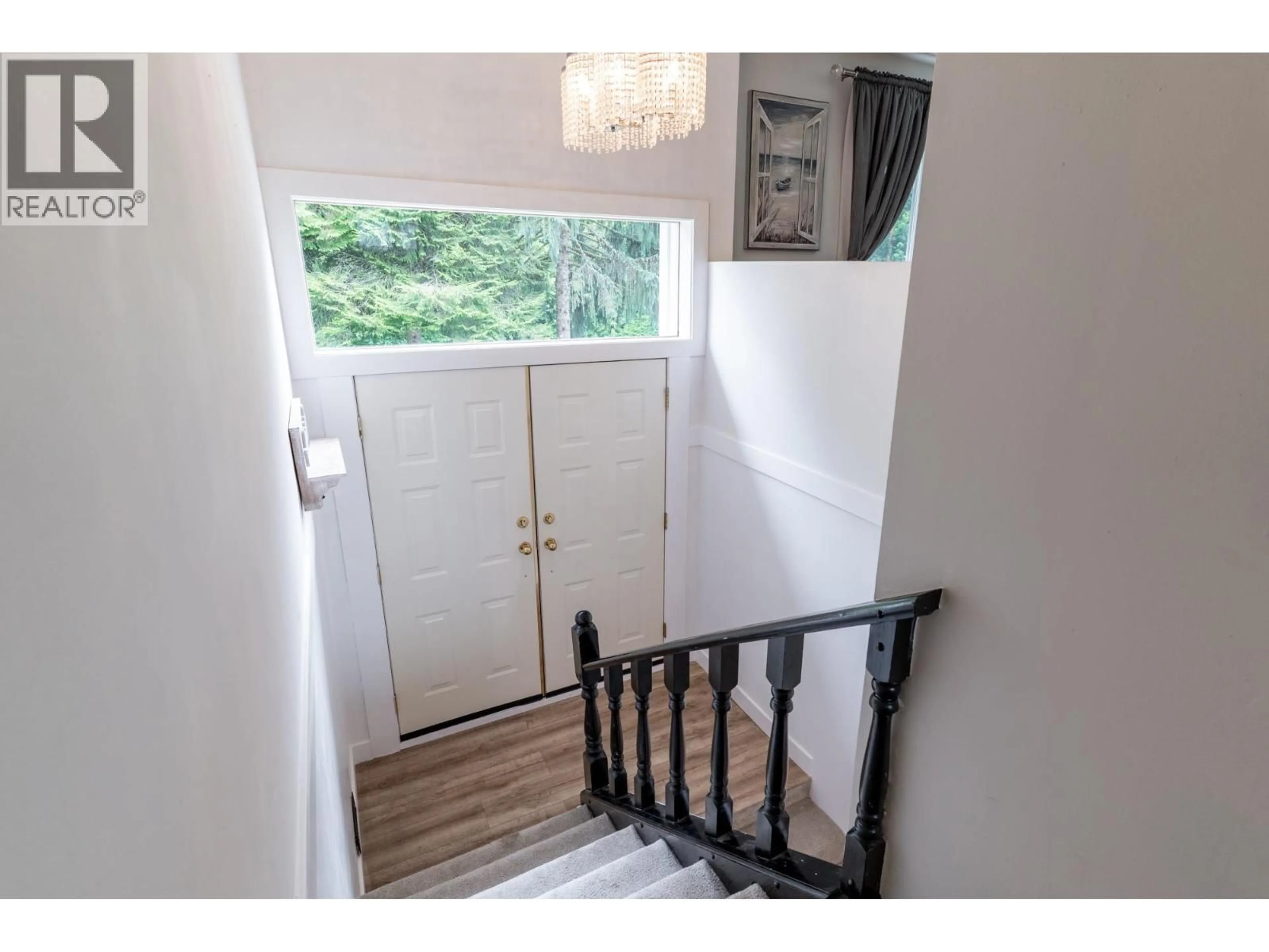 Indoor entryway for 24991 100 AVENUE, Maple Ridge British Columbia V2W1S3