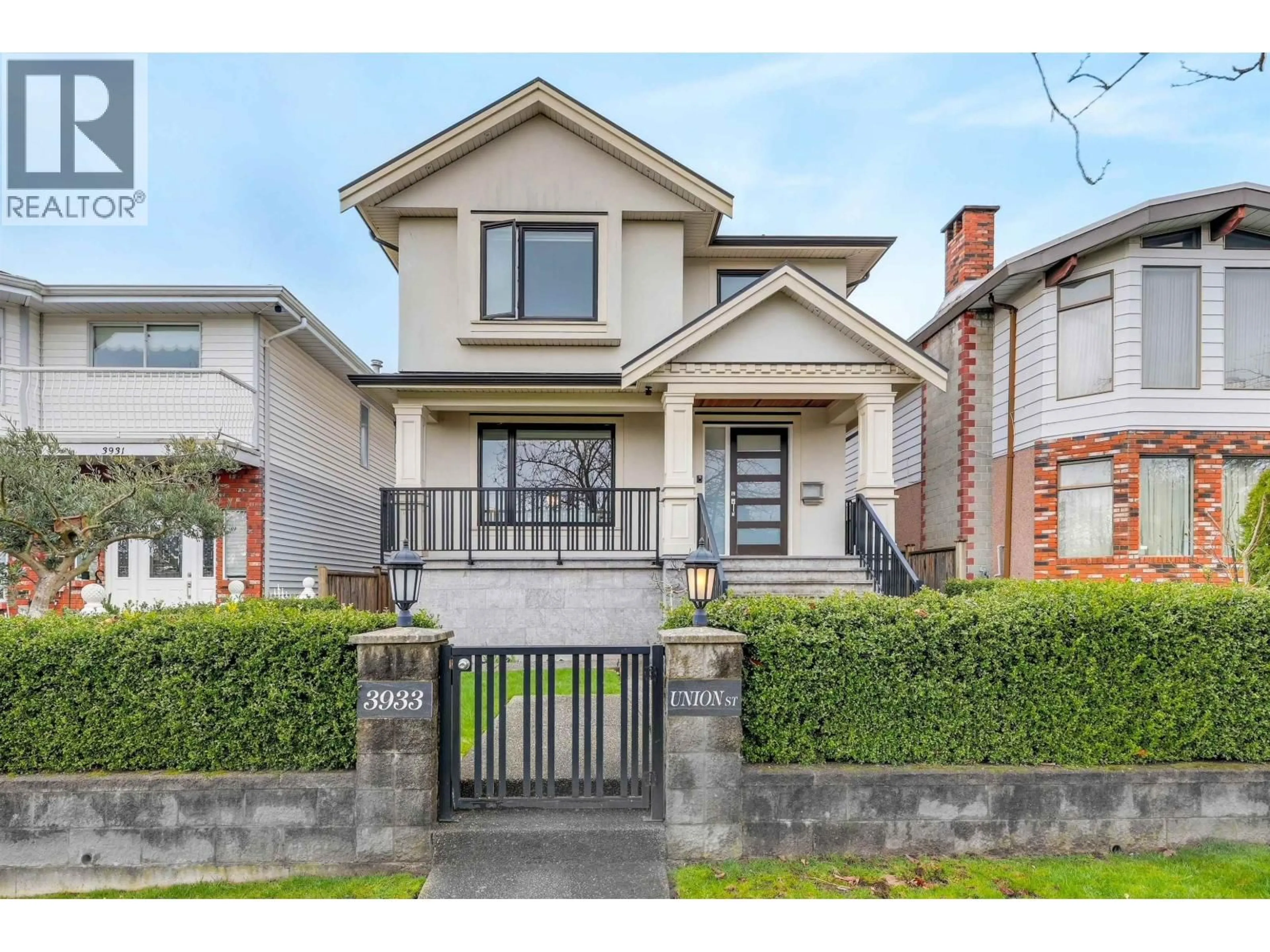 Home with brick exterior material, street for 3933 UNION STREET, Burnaby British Columbia V5C2W6