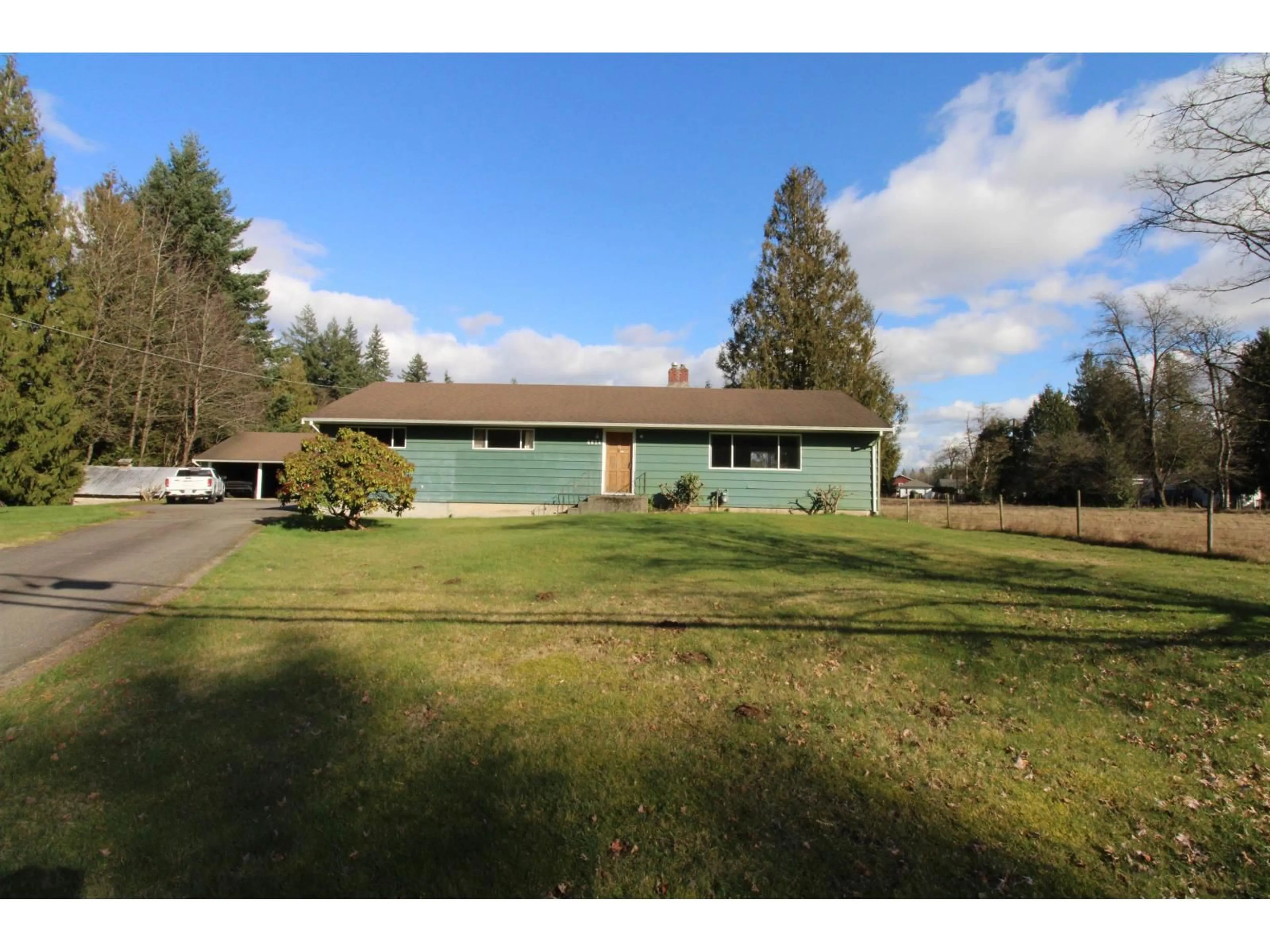 A pic from outside/outdoor area/front of a property/back of a property/a pic from drone, unknown for 4824 248 STREET, Langley British Columbia V4W1A5