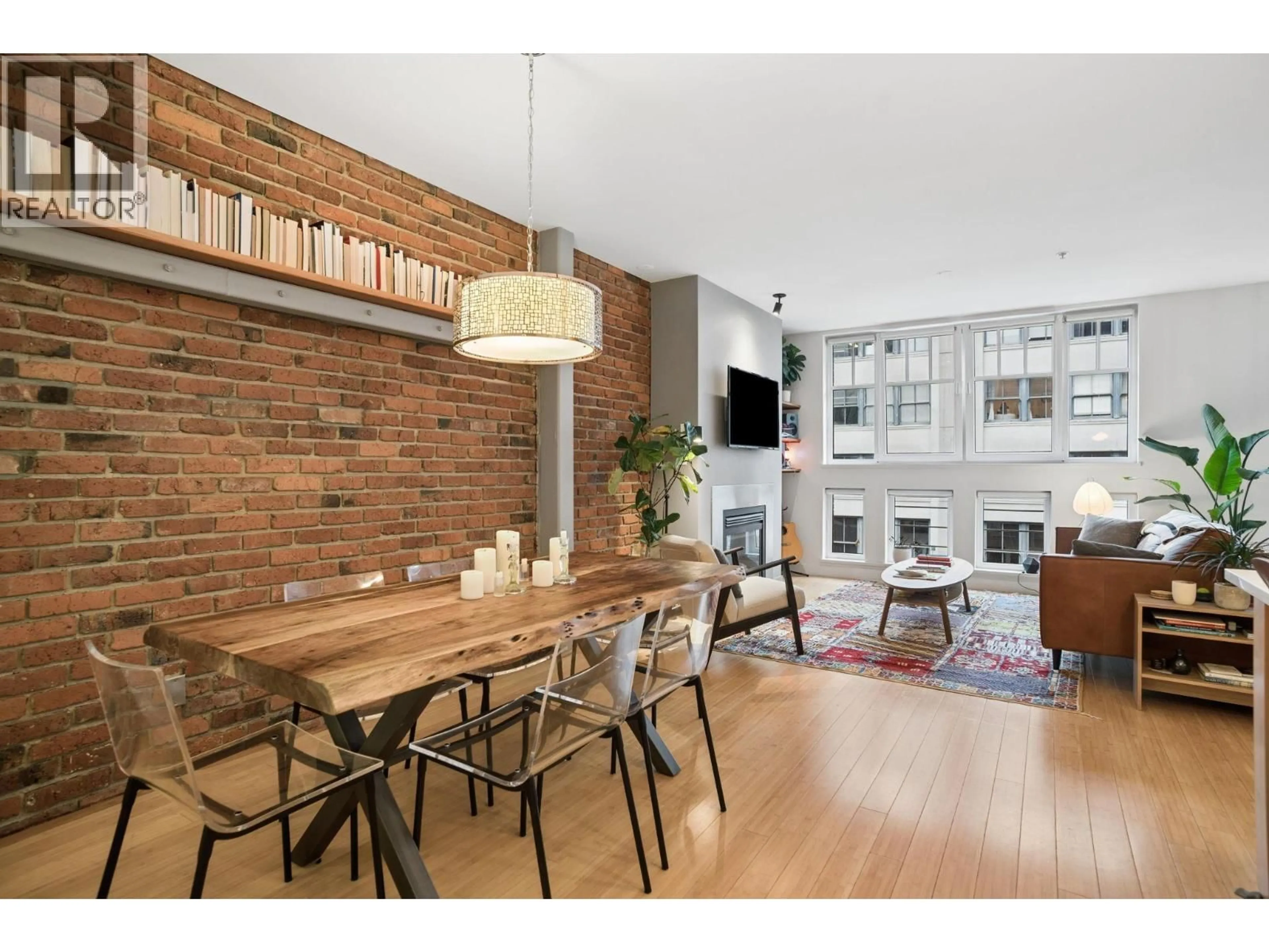 Unknown for 401 - 1072 HAMILTON STREET, Vancouver British Columbia V6B2R9