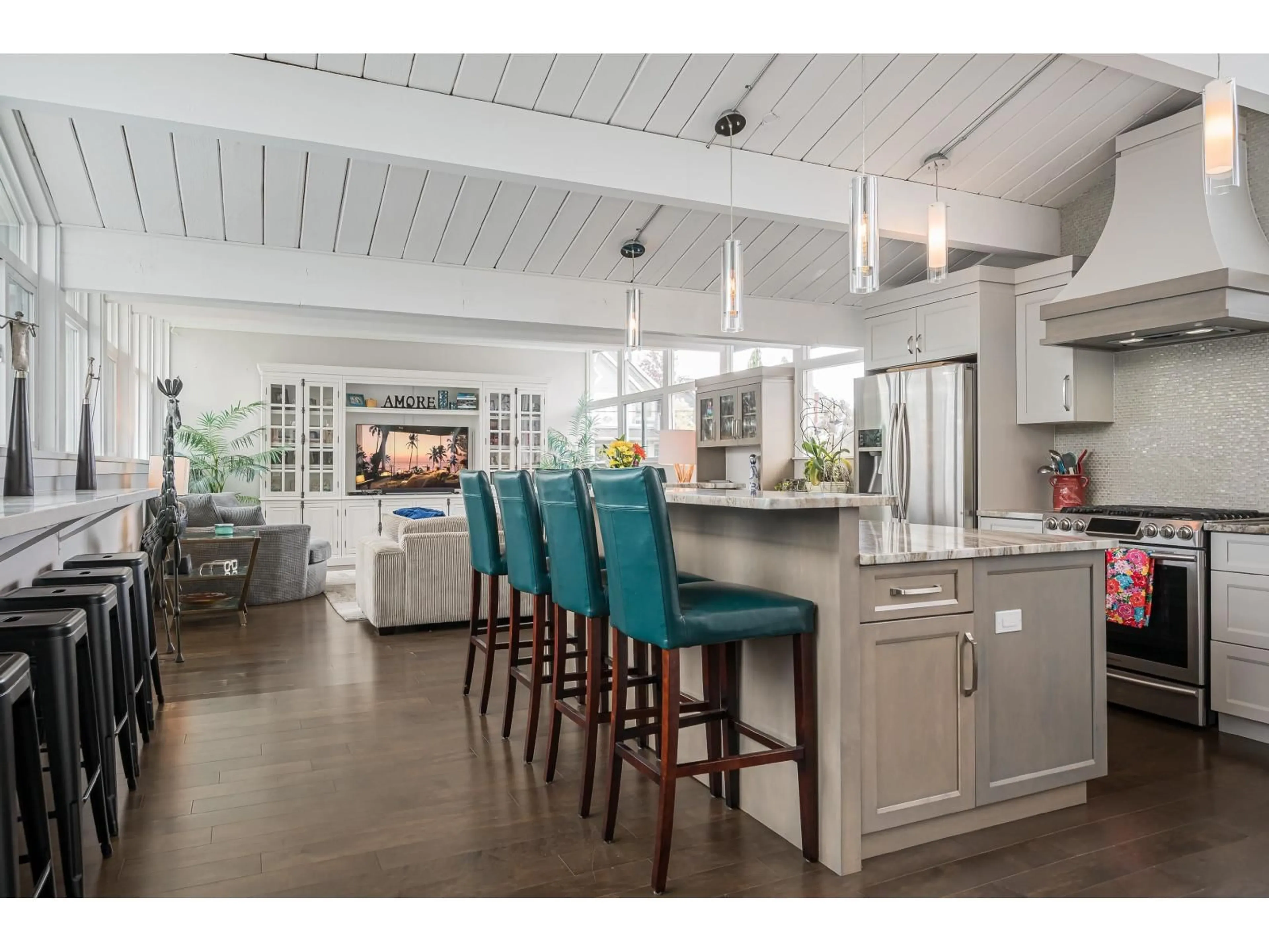 Open concept kitchen, unknown for 3099 MCBRIDE AVENUE, Surrey British Columbia V4A3G9