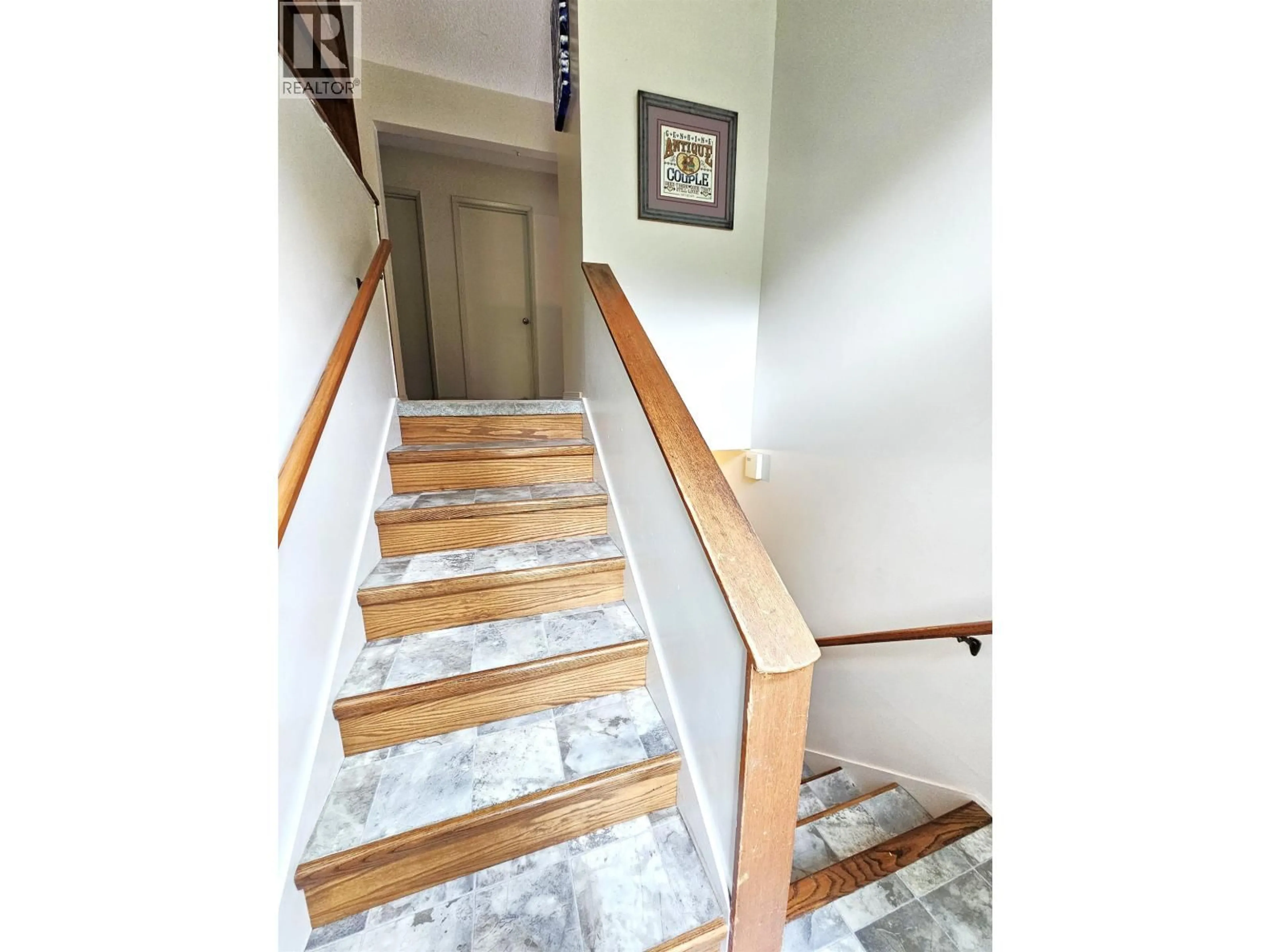 Stairs for 1652 AINTREE DRIVE, Prince George British Columbia V2K1H5
